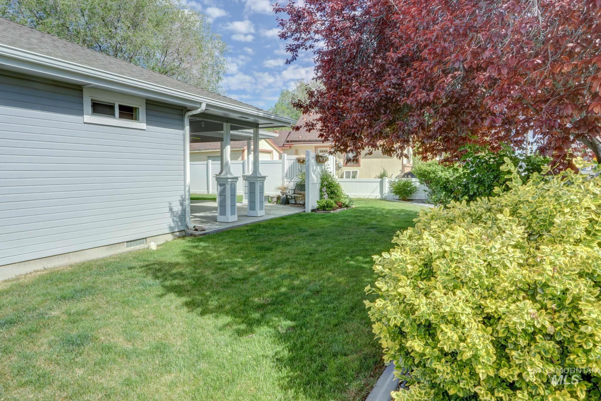 1761 S Phillippi St Property Photo 31