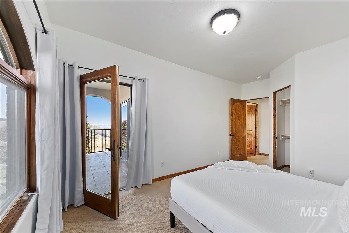 4800 E Wild Horse Lane Property Photo 41