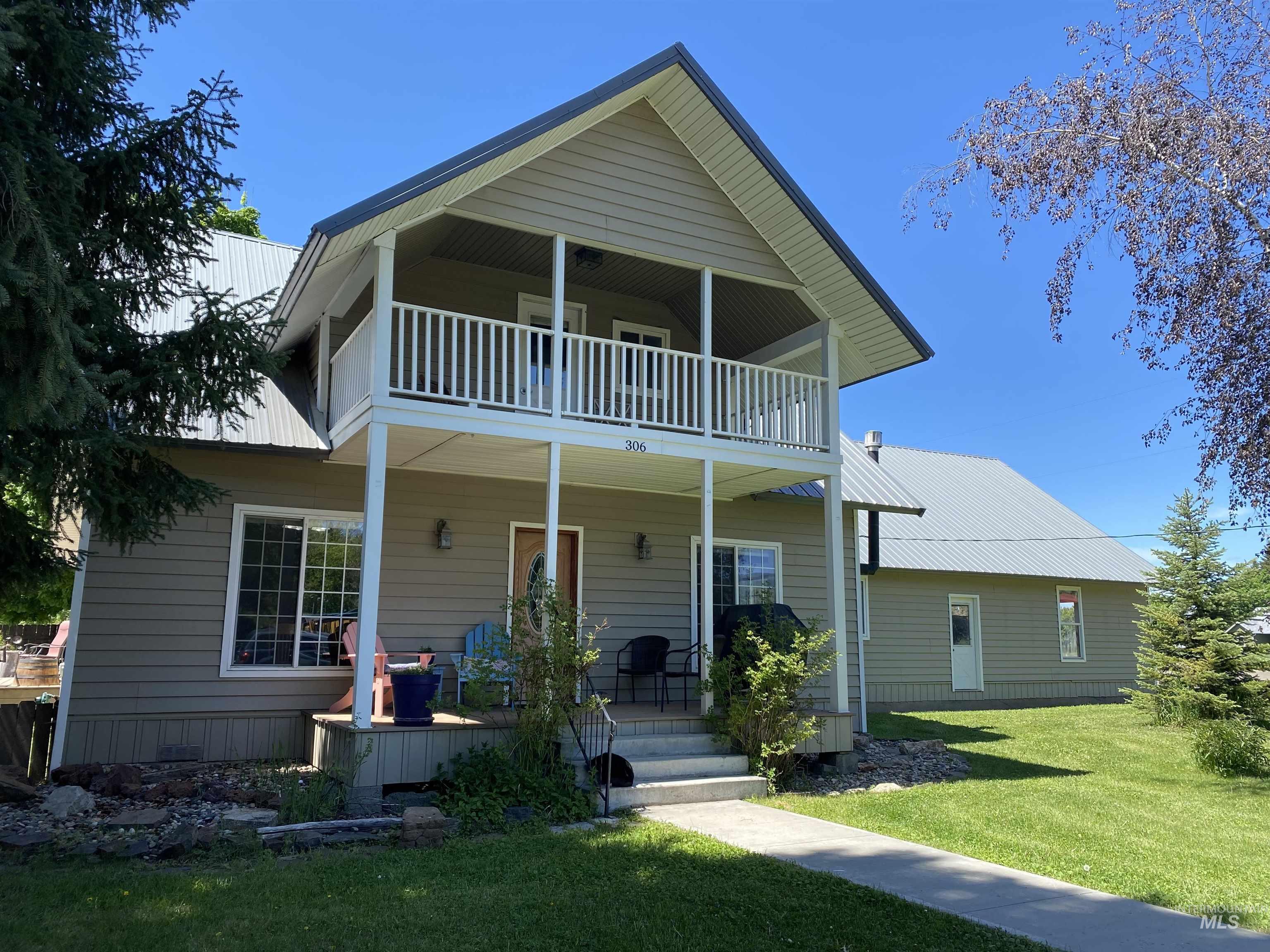 306 Brady Street Property Photo 1