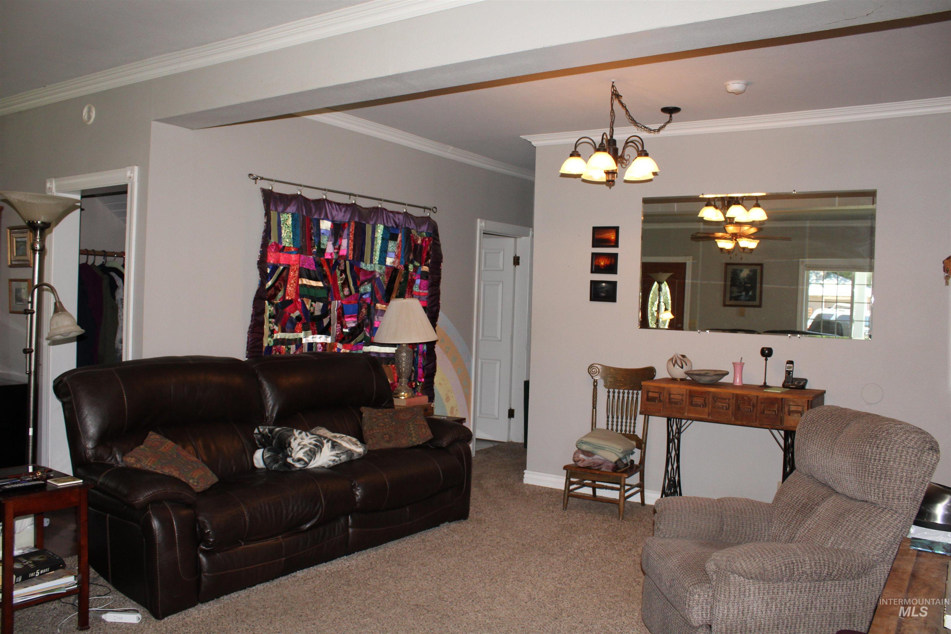 306 Brady Street Property Photo 12