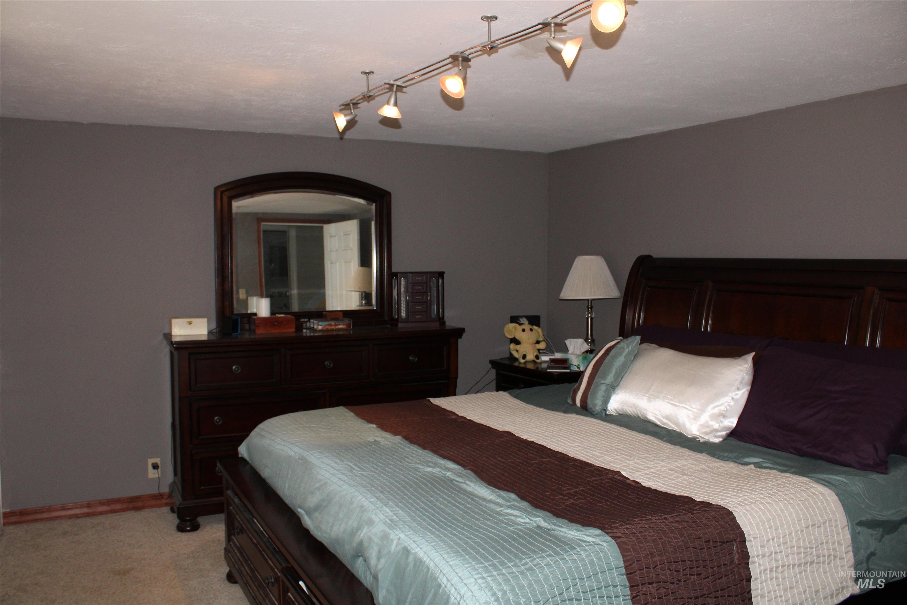 306 Brady Street Property Photo 16