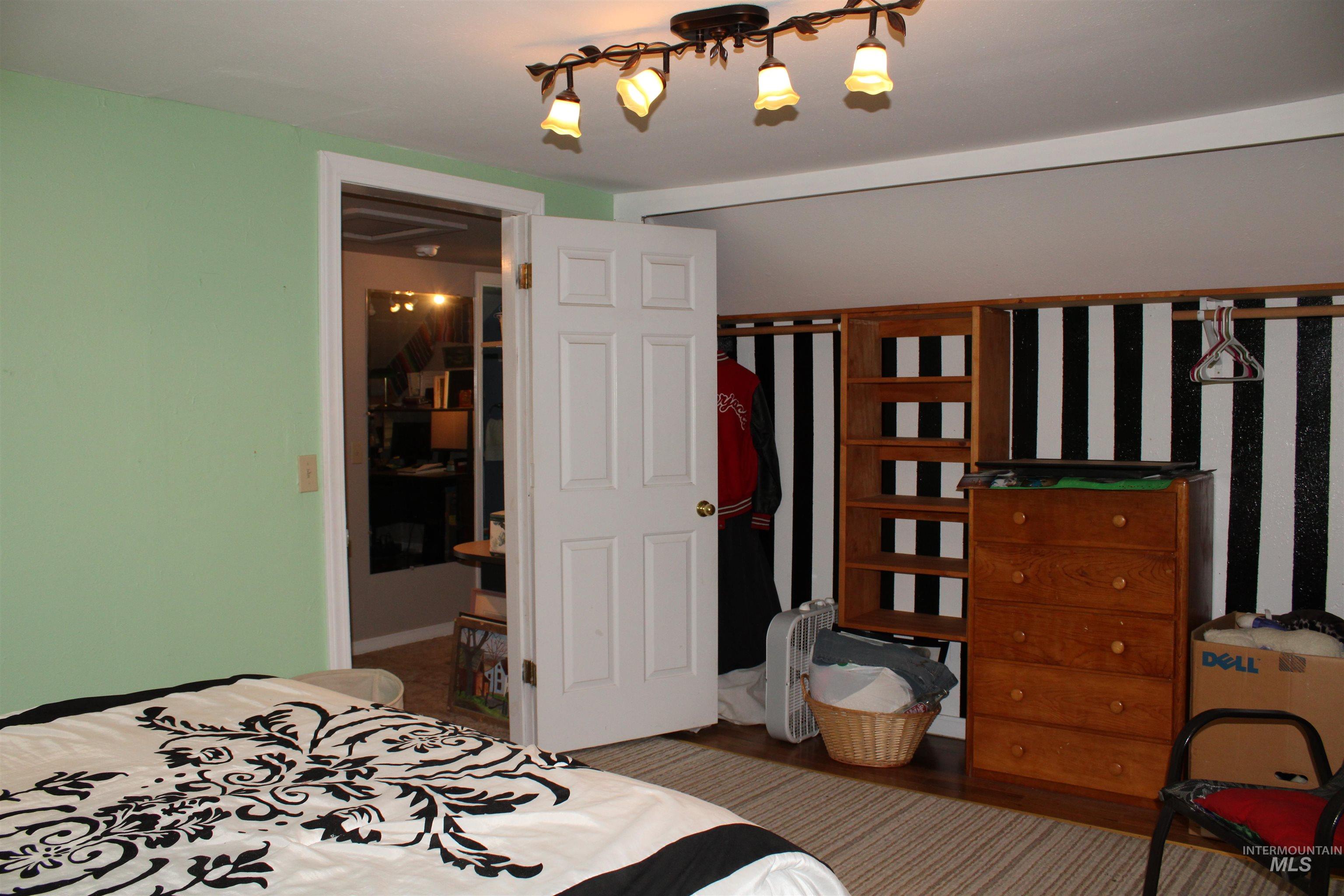 306 Brady Street Property Photo 22