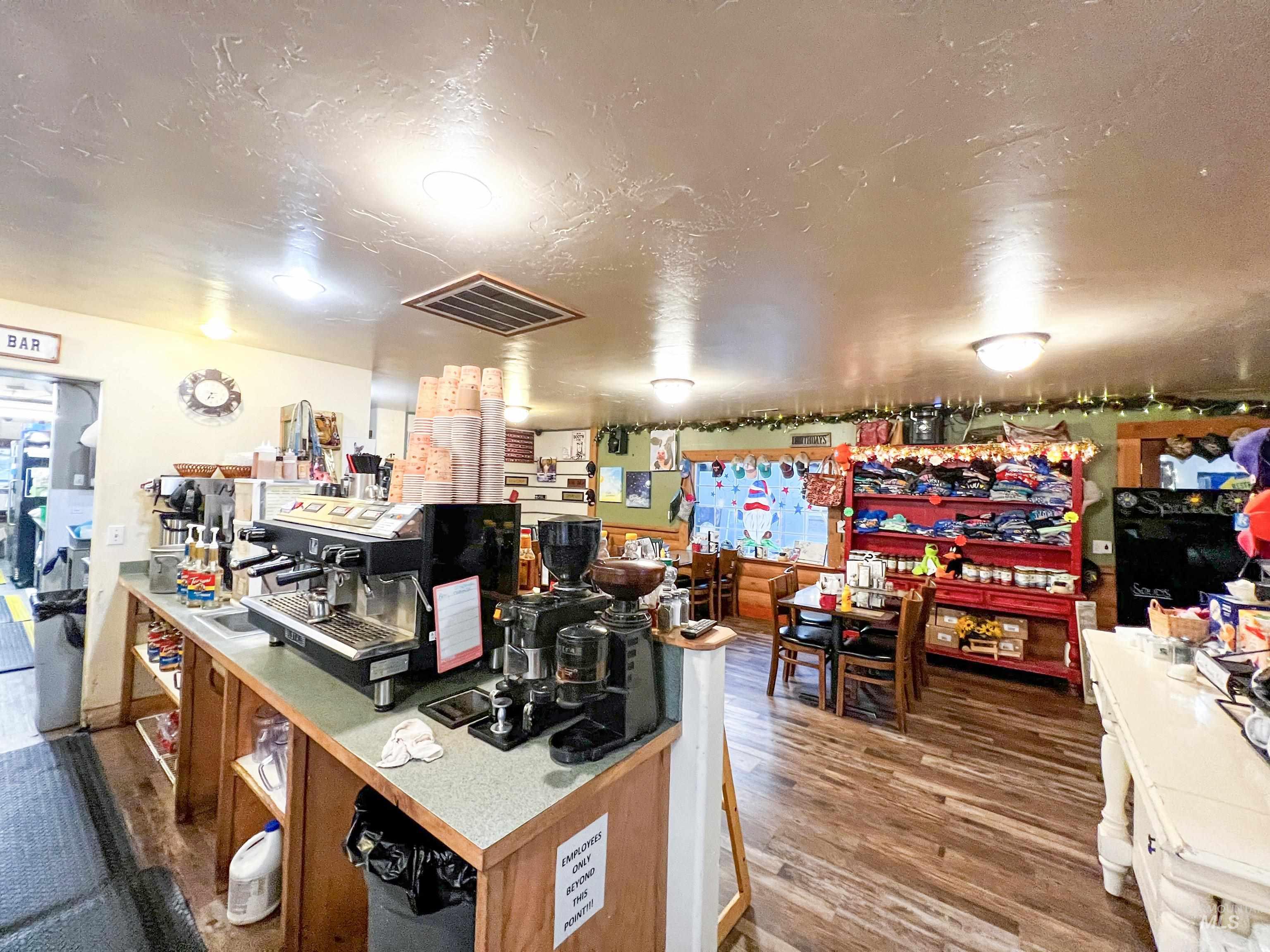 150 S Railroad St Property Photo 12