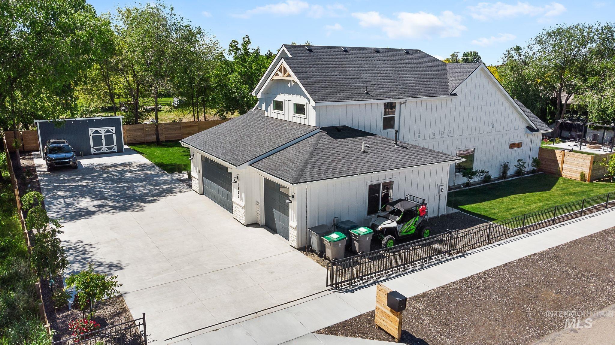 1697 S Vinnell Property Photo 42