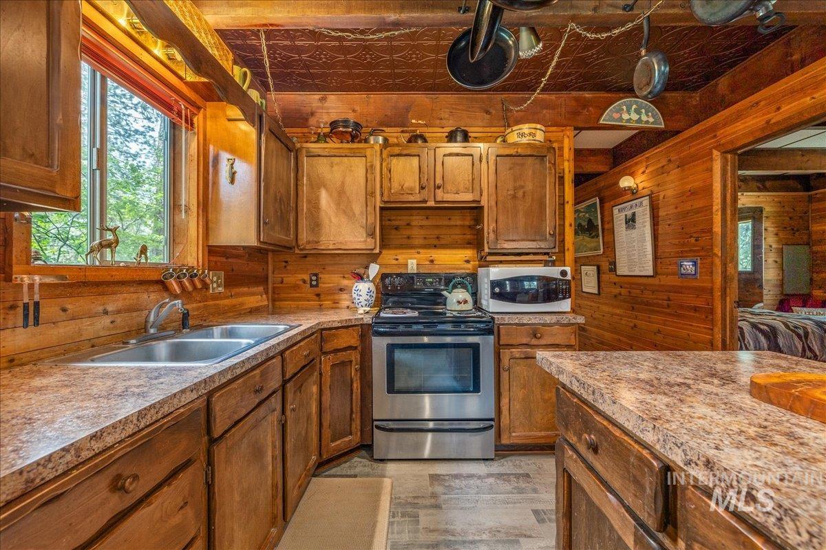 2 Tall Pine Dr Property Photo 11