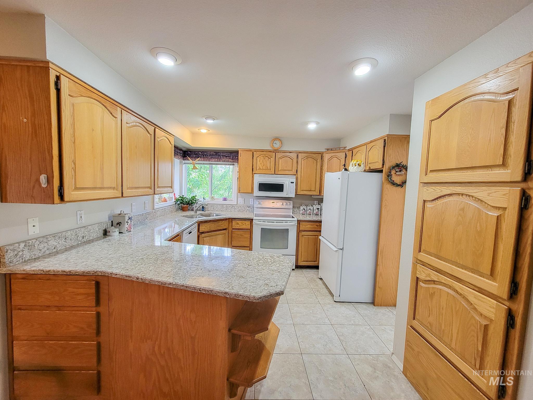 2224 Carol Drive Property Photo 17