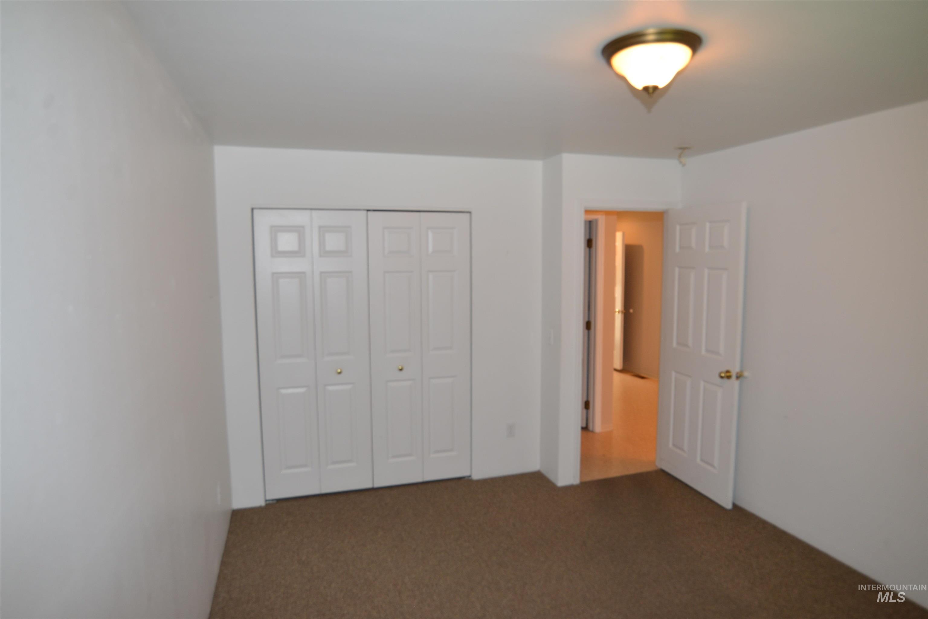 3232 5th St Property Photo 9