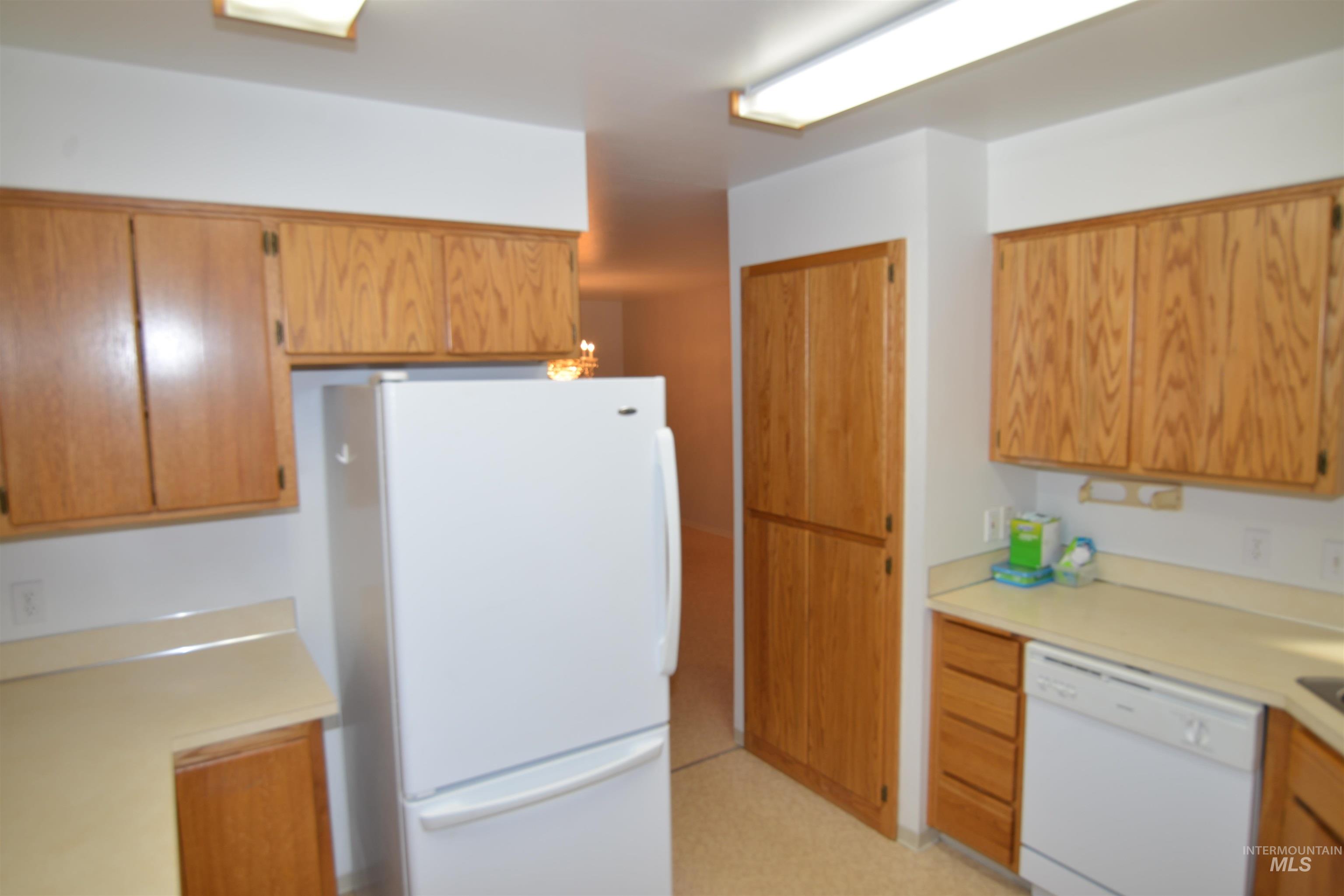3232 5th St Property Photo 14