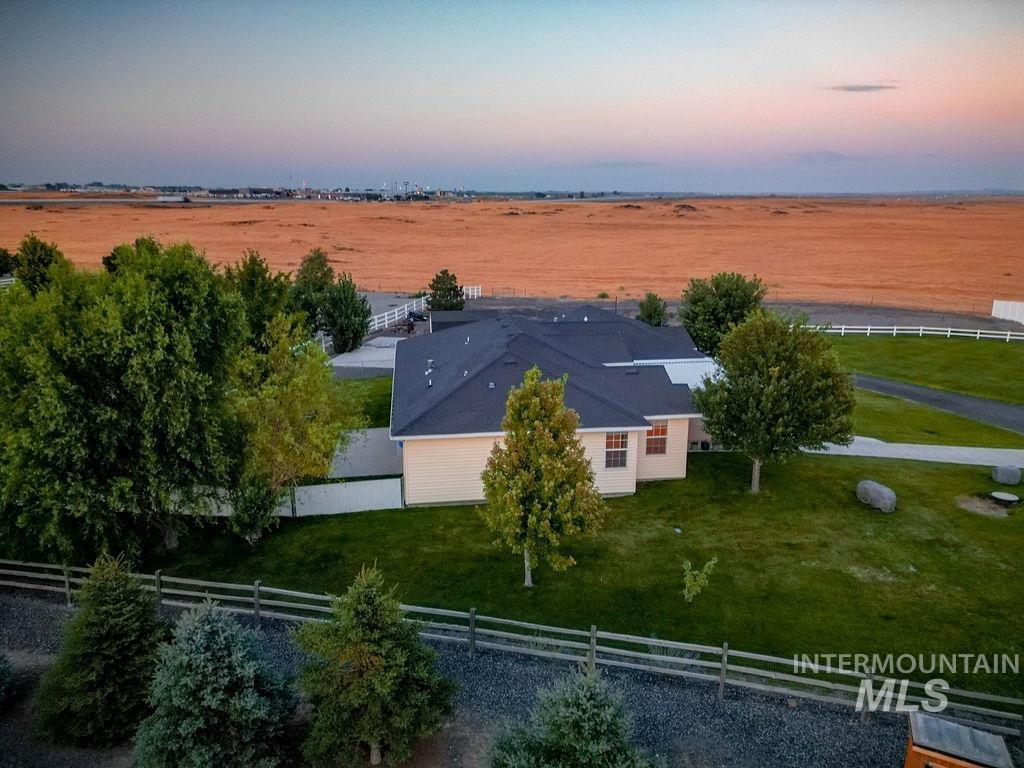 611 Pioneer Mountain Loop #a Property Photo 25
