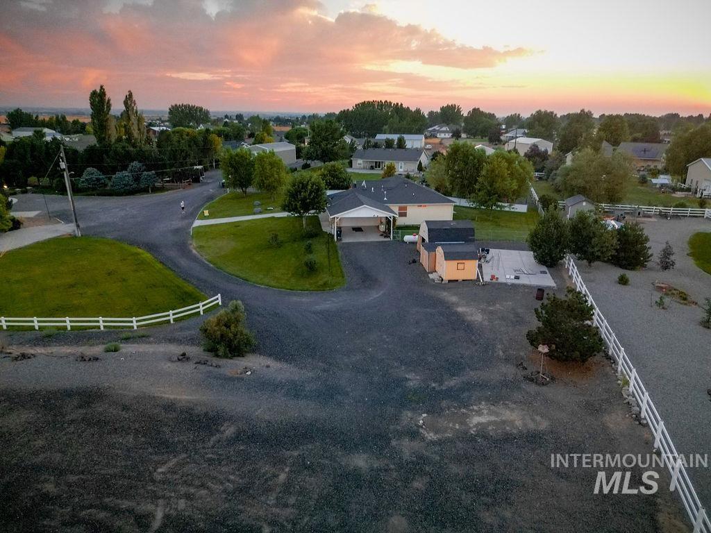 611 Pioneer Mountain Loop #a Property Photo 29