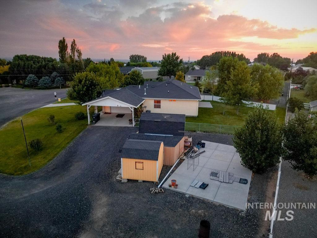 611 Pioneer Mountain Loop #a Property Photo 30