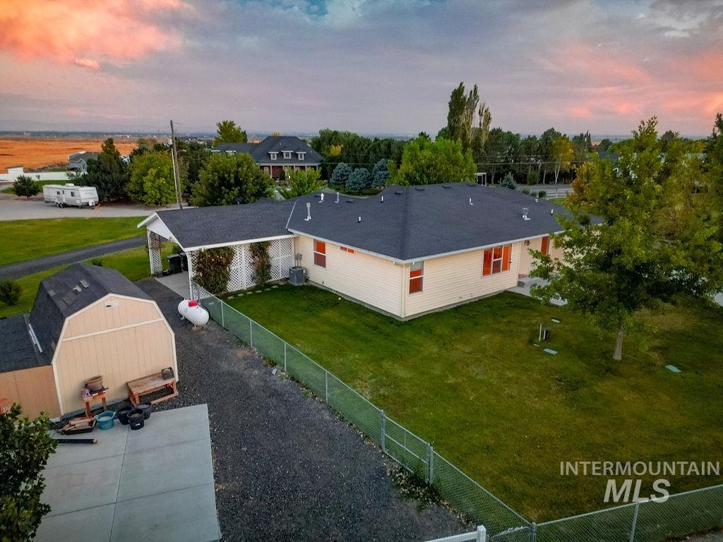 611 Pioneer Mountain Loop #a Property Photo 31