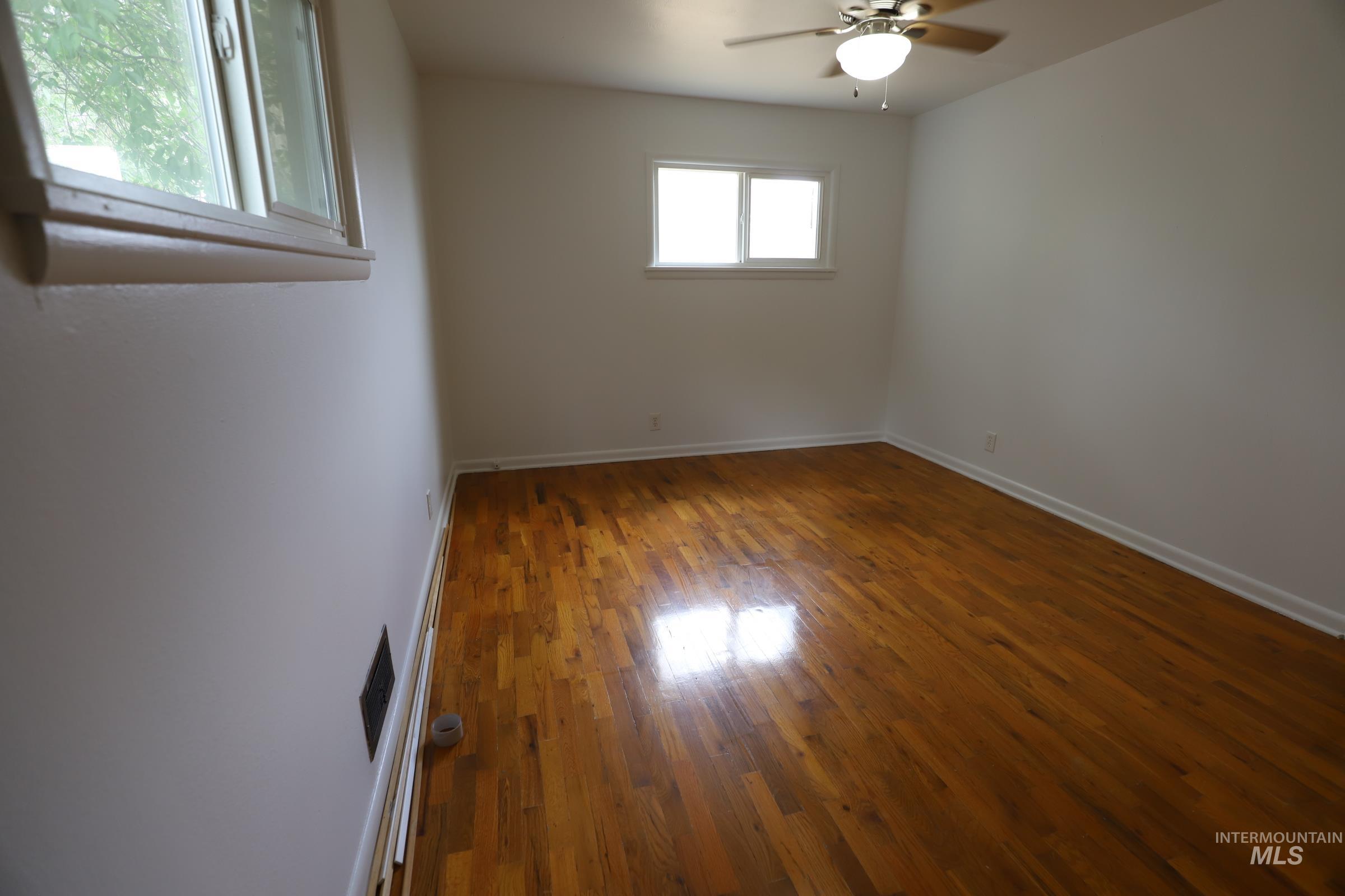 1833 Sigrid Avenue Property Photo 12