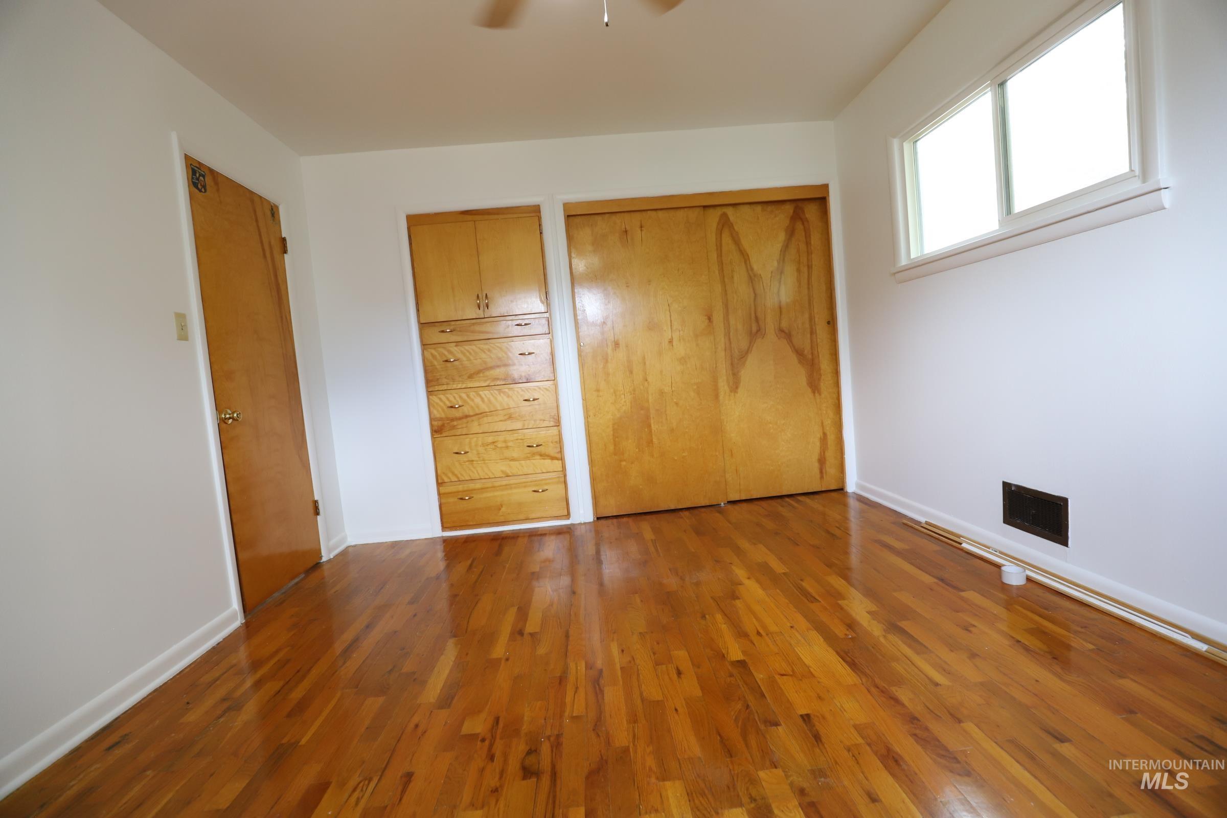1833 Sigrid Avenue Property Photo 13