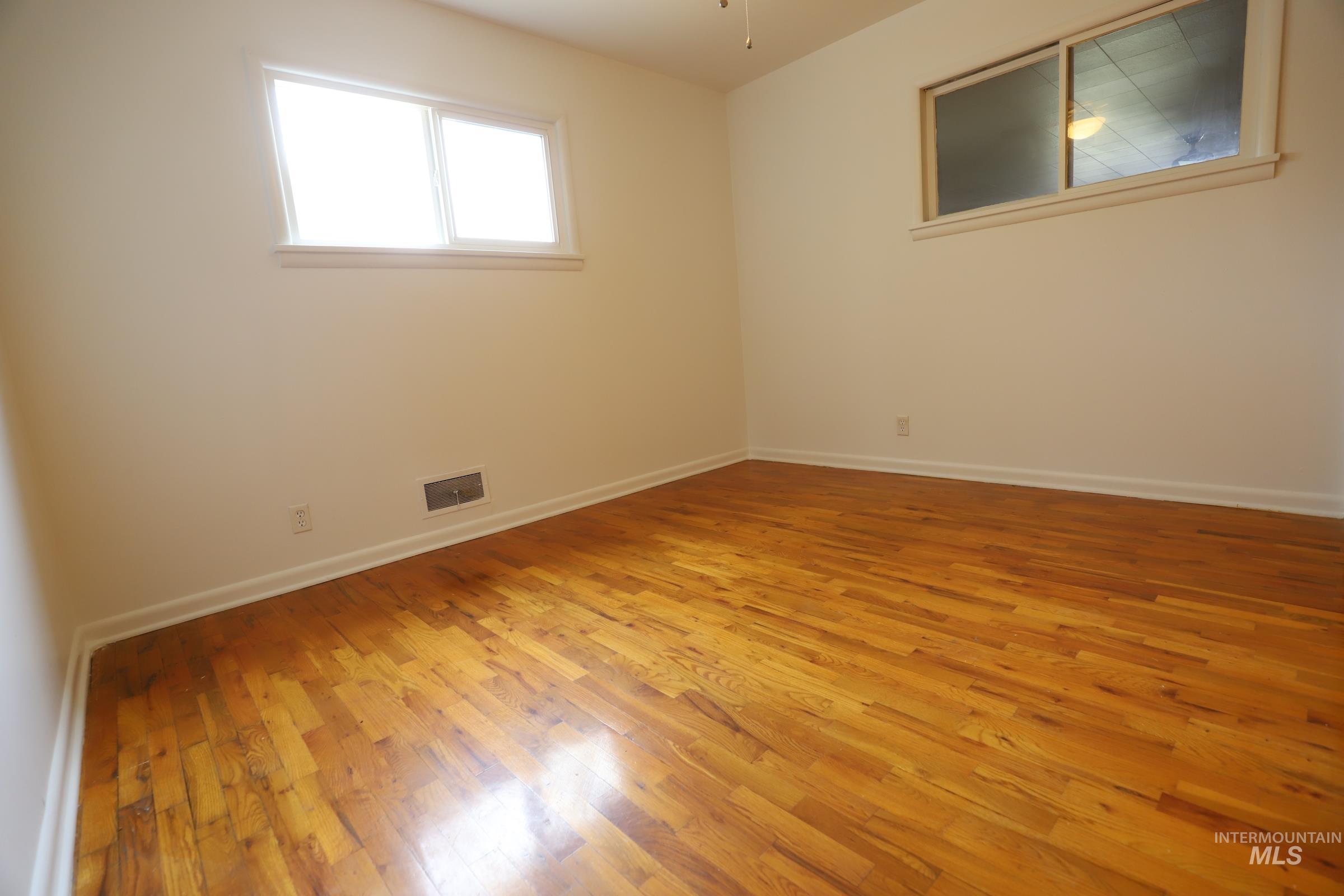 1833 Sigrid Avenue Property Photo 16