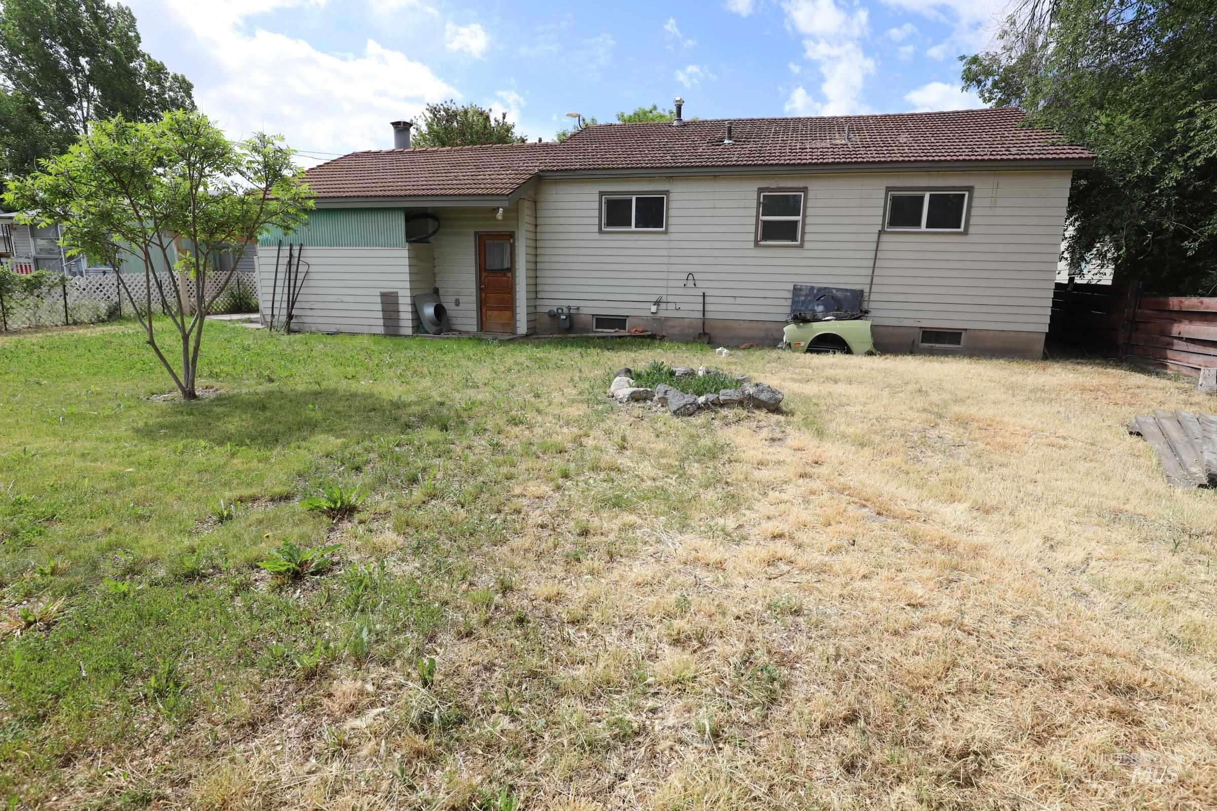 1833 Sigrid Avenue Property Photo 27