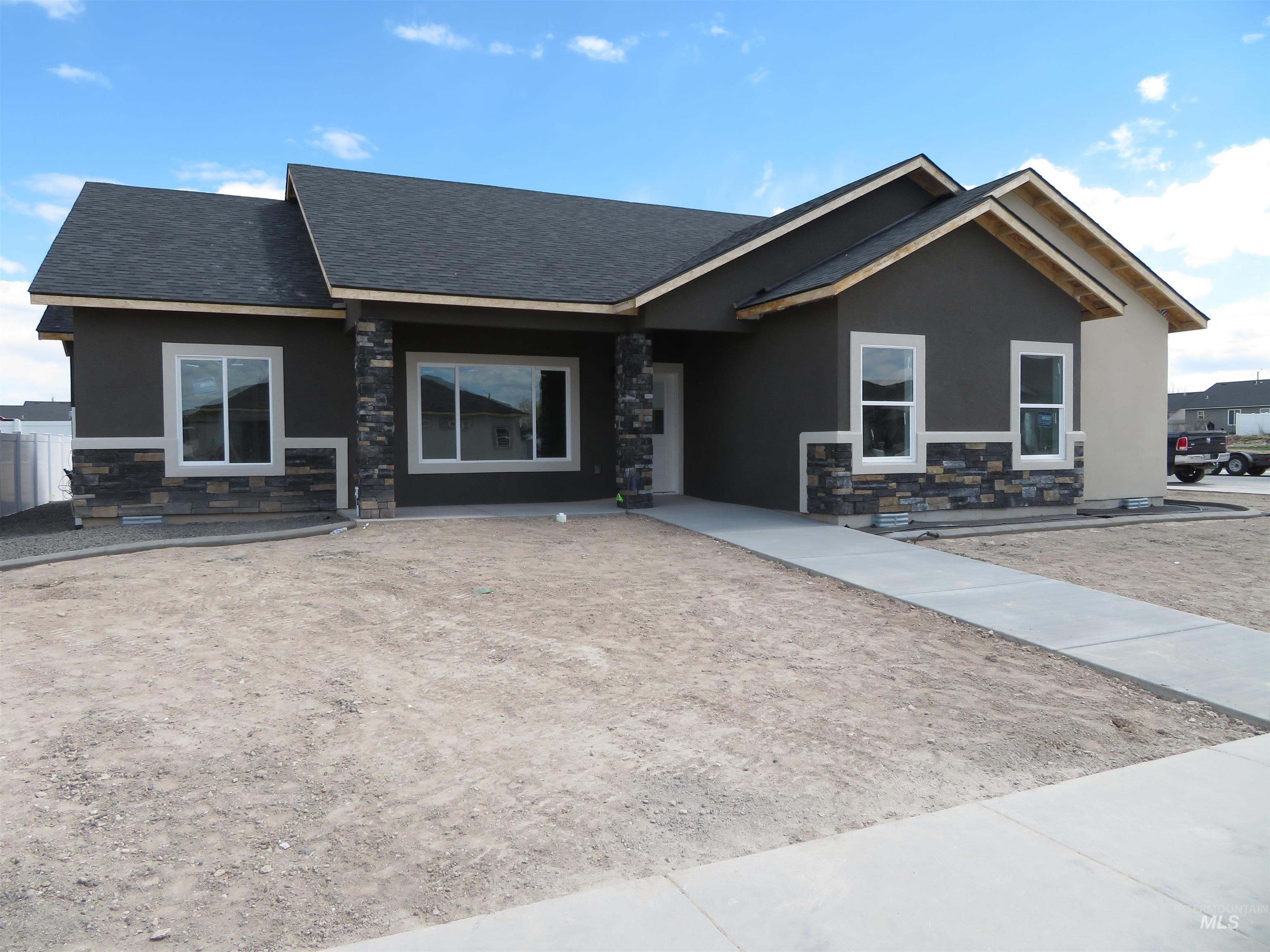 1487 Zephlyn Street Property Photo
