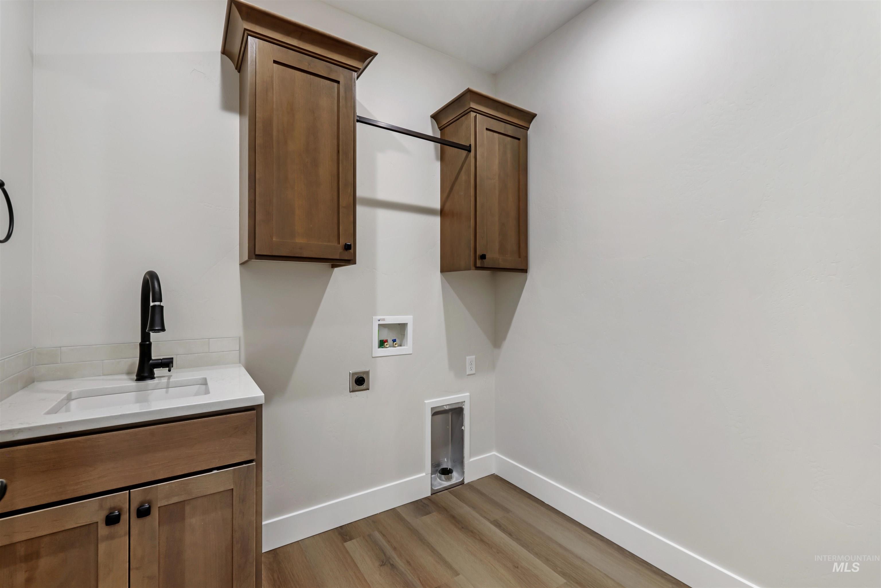 1487 Zephlyn Street Property Photo 12