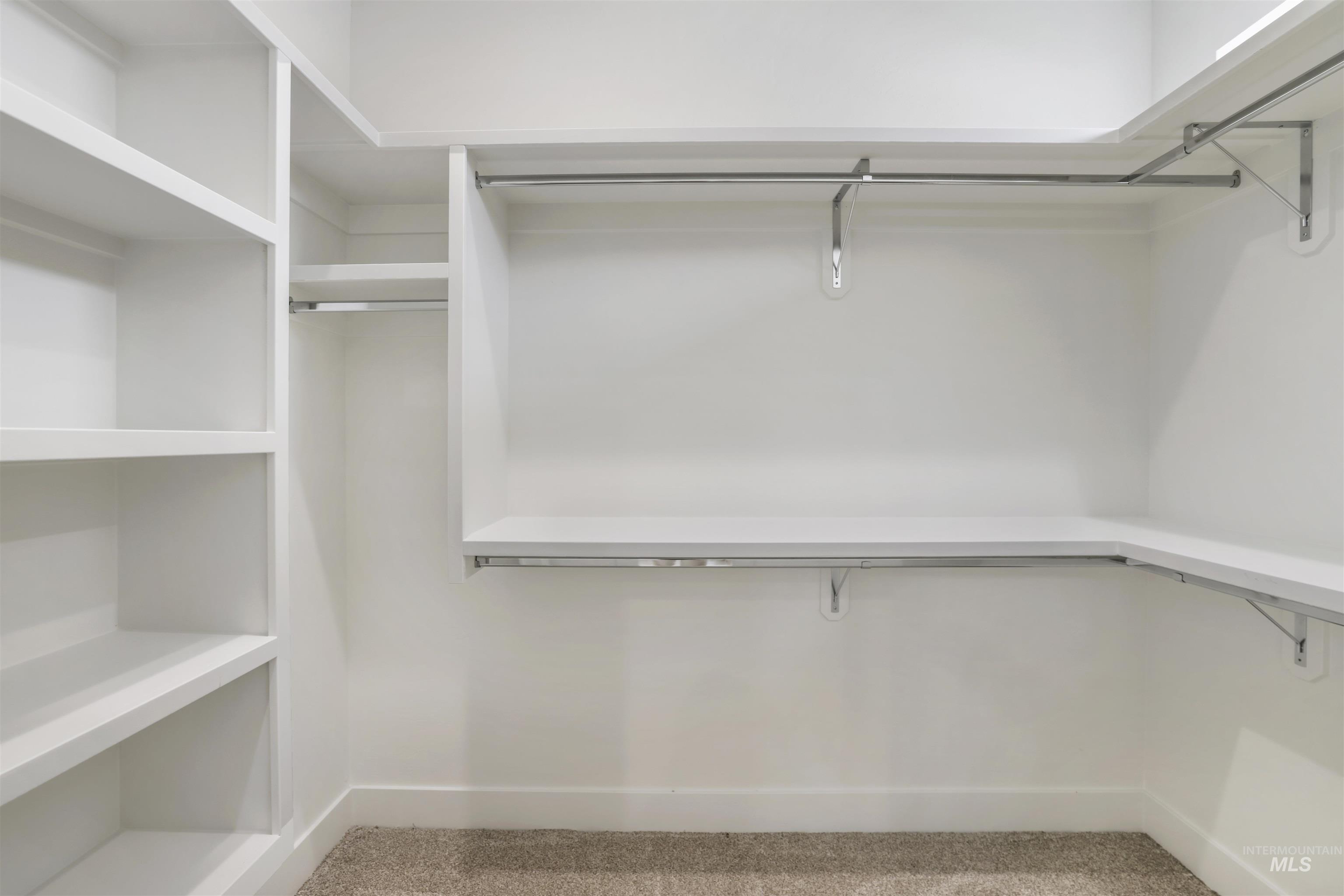 1487 Zephlyn Street Property Photo 18