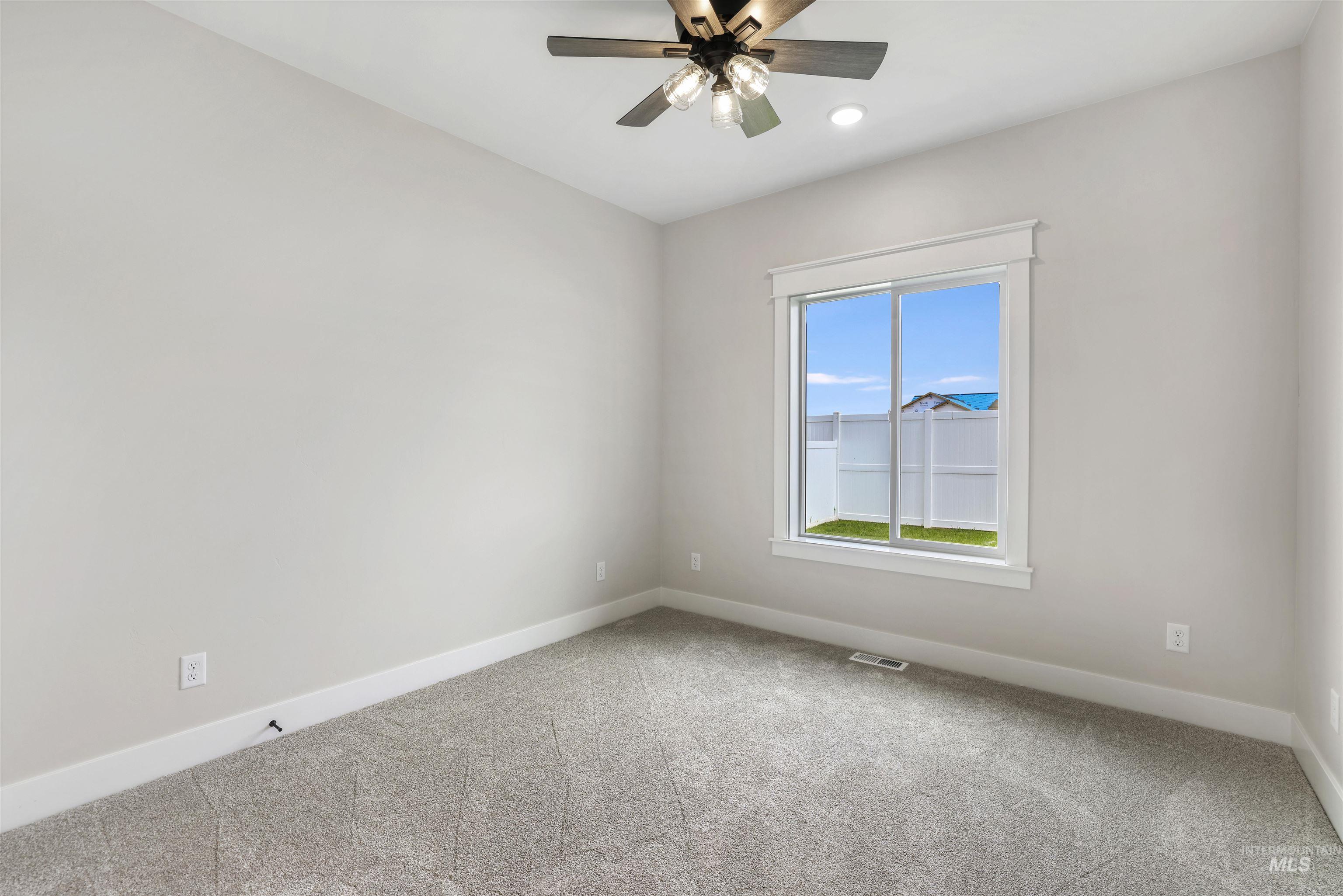 1487 Zephlyn Street Property Photo 22