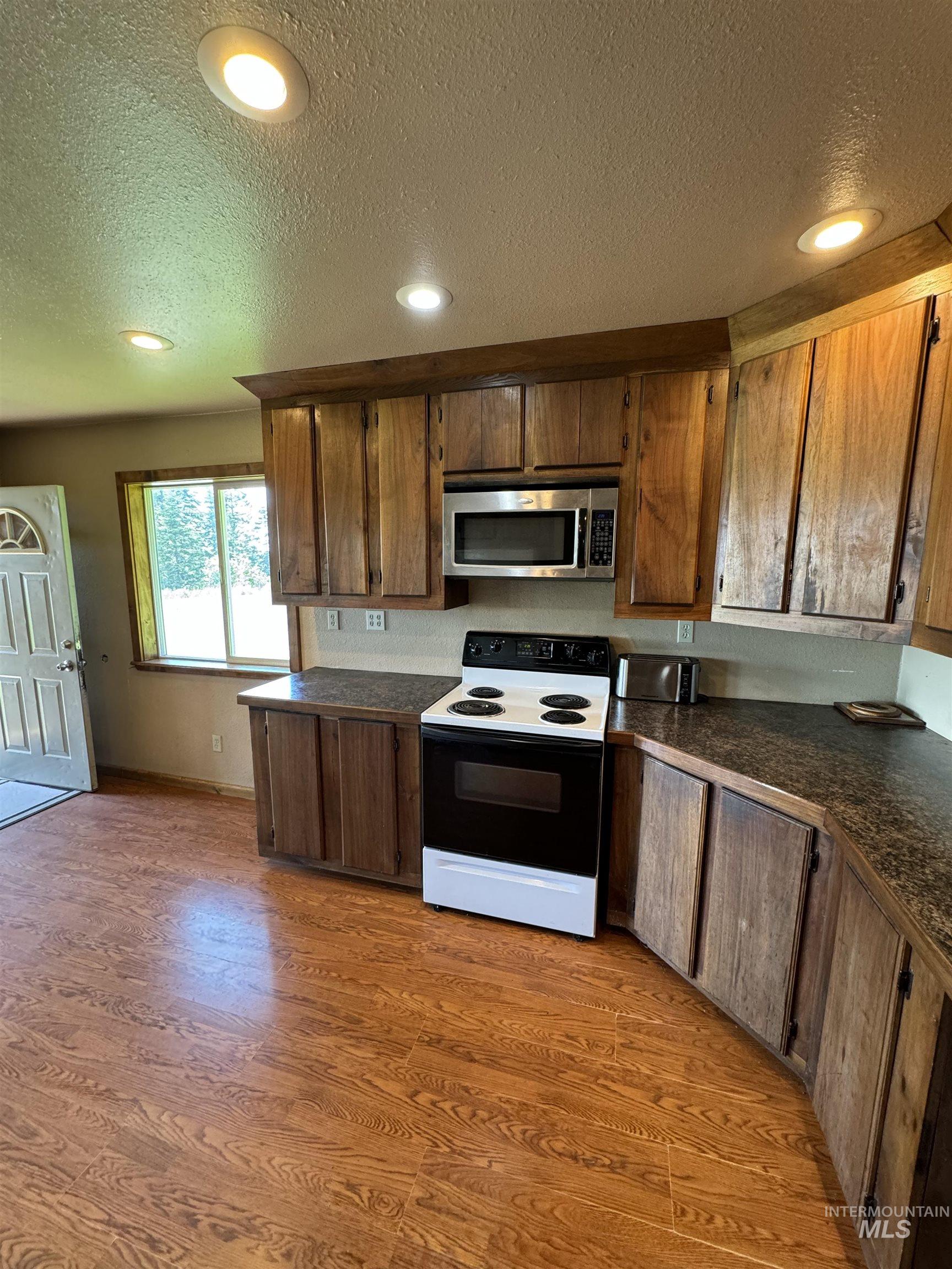 2248 Glenwood Road Property Photo 33