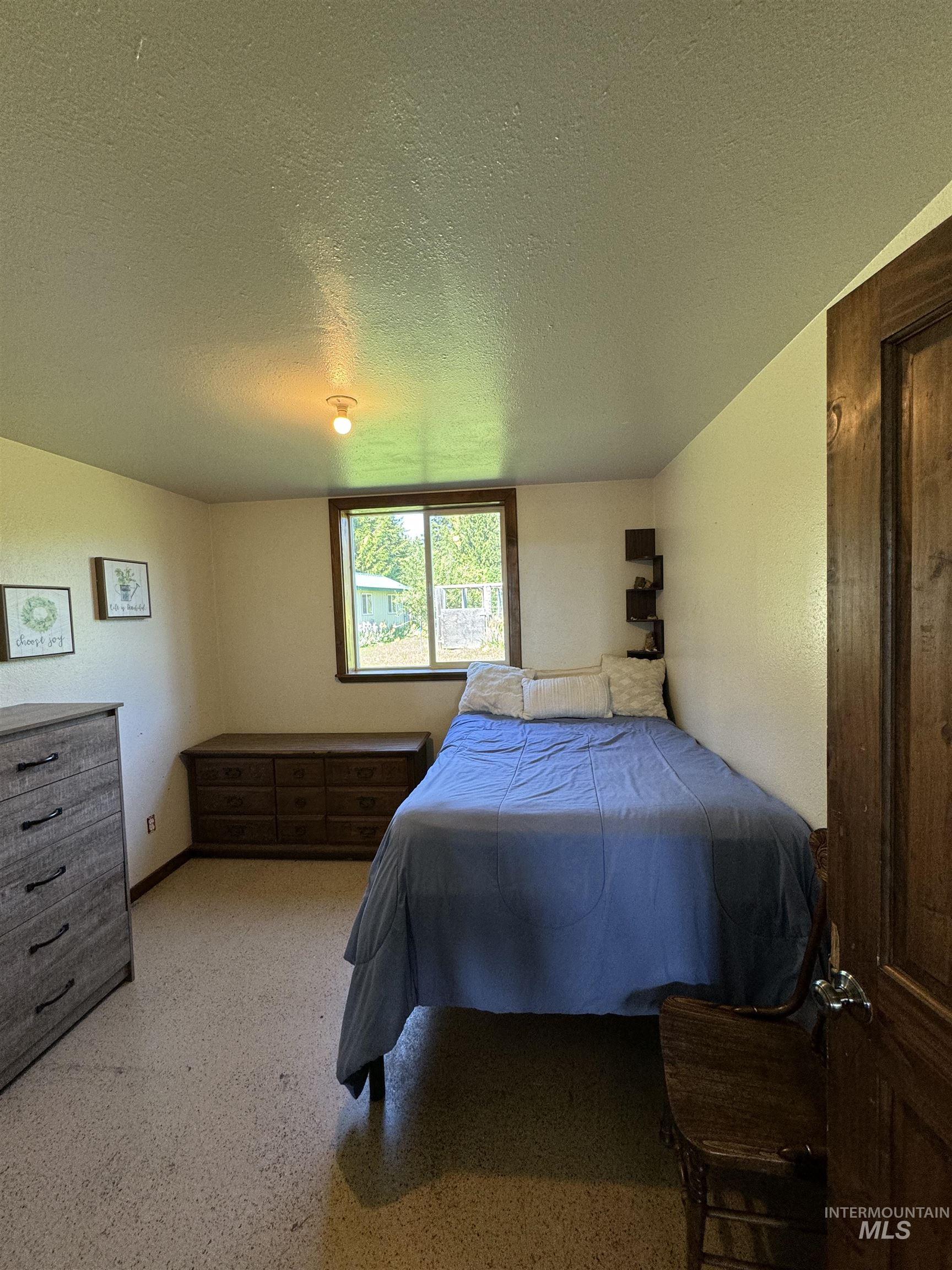 2248 Glenwood Road Property Photo 37