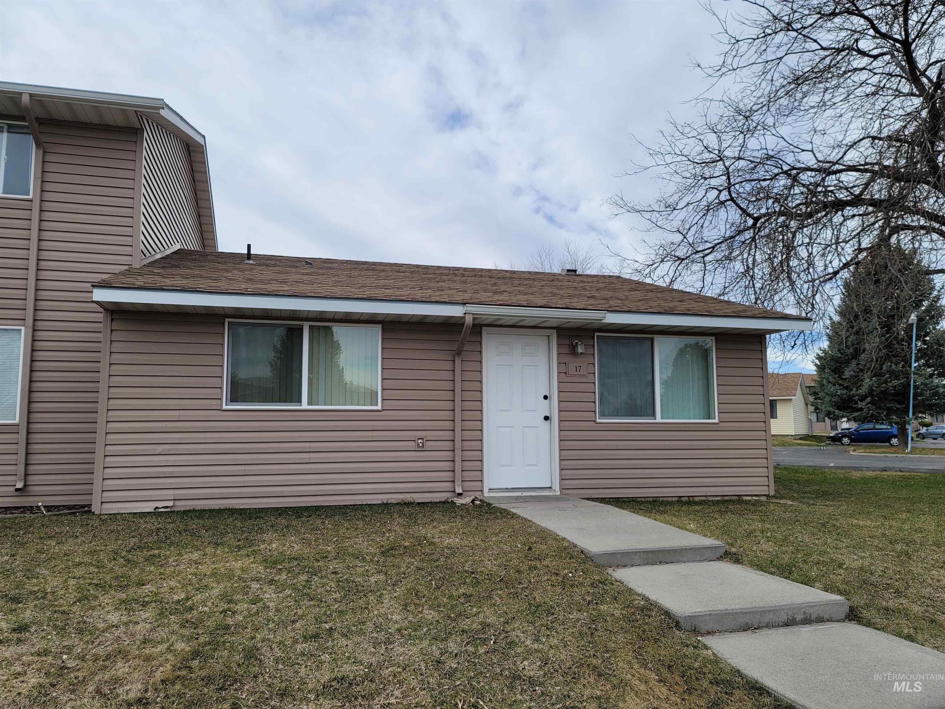 259 Pheasant Rd W. #17,27,42,57,58,65,75,85 Property Photo 13