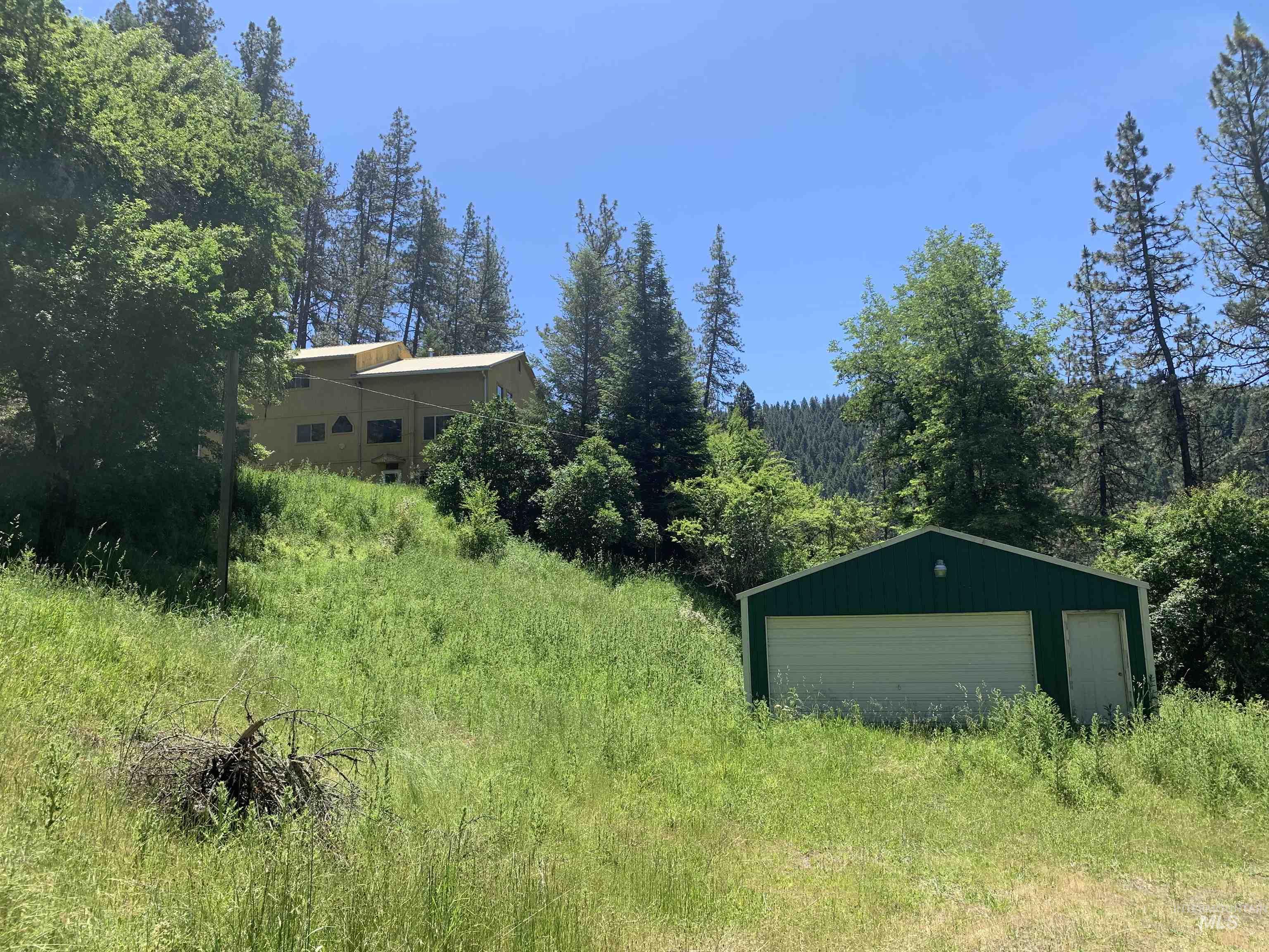 3750 Highway 13 Property Photo