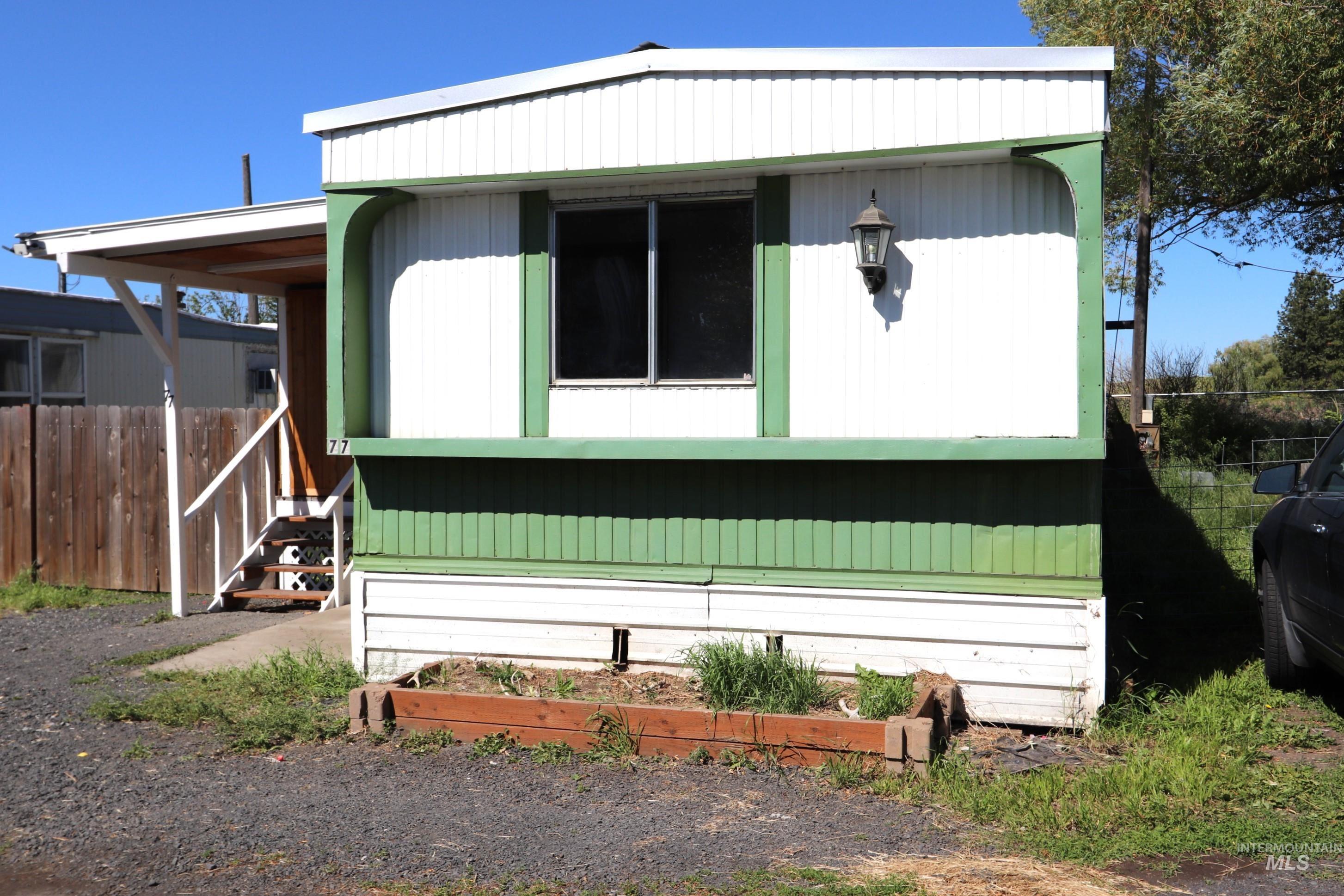 603 W Palouse River Dr Property Photo 1
