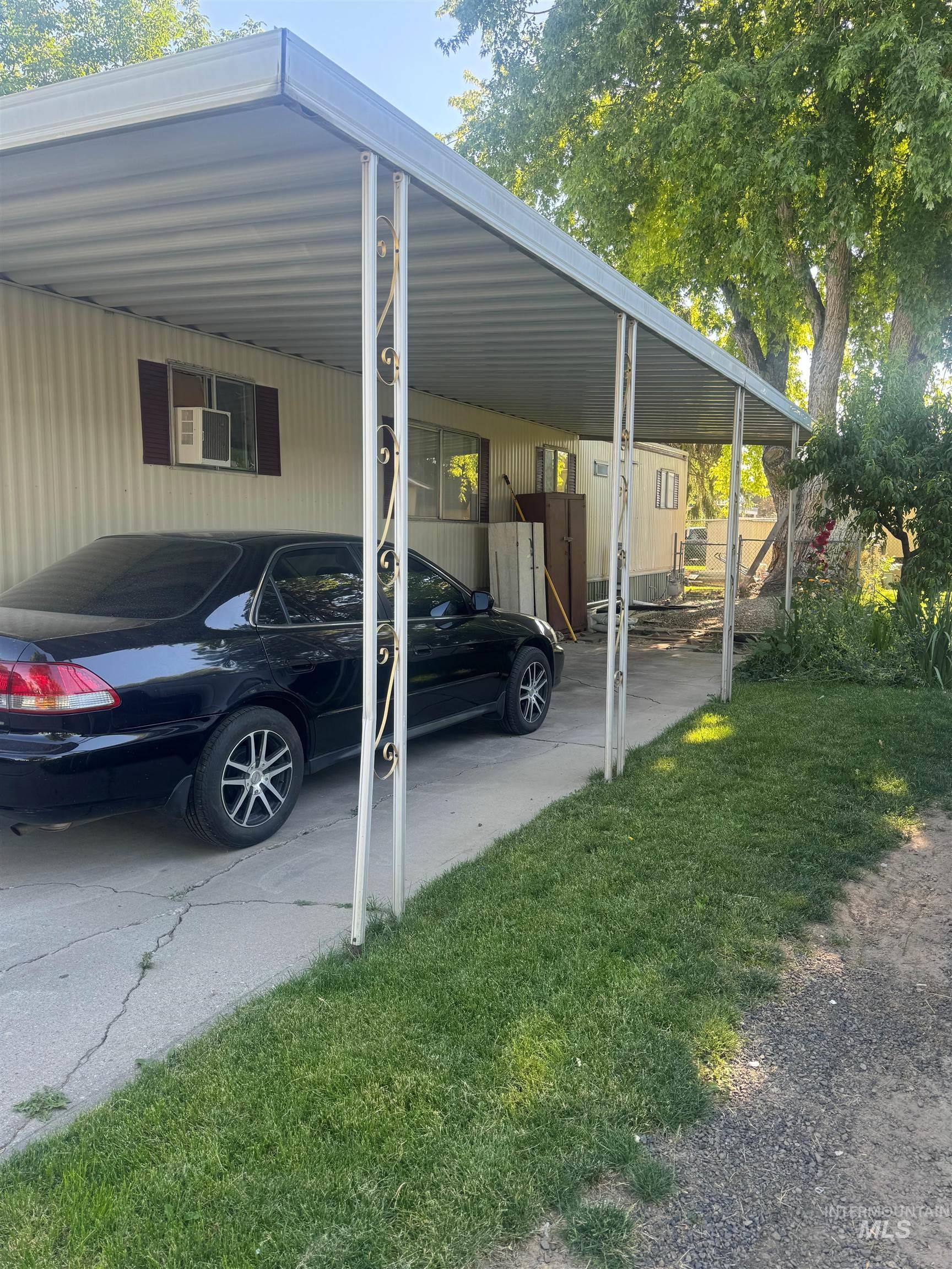1410 W Flamingo Ave Property Photo 3