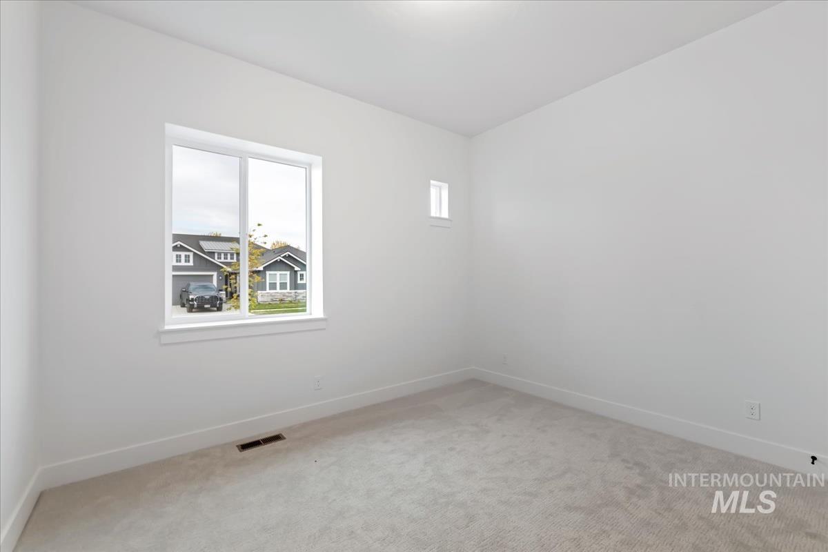 869 W Smokey Lake Dr Property Photo 29