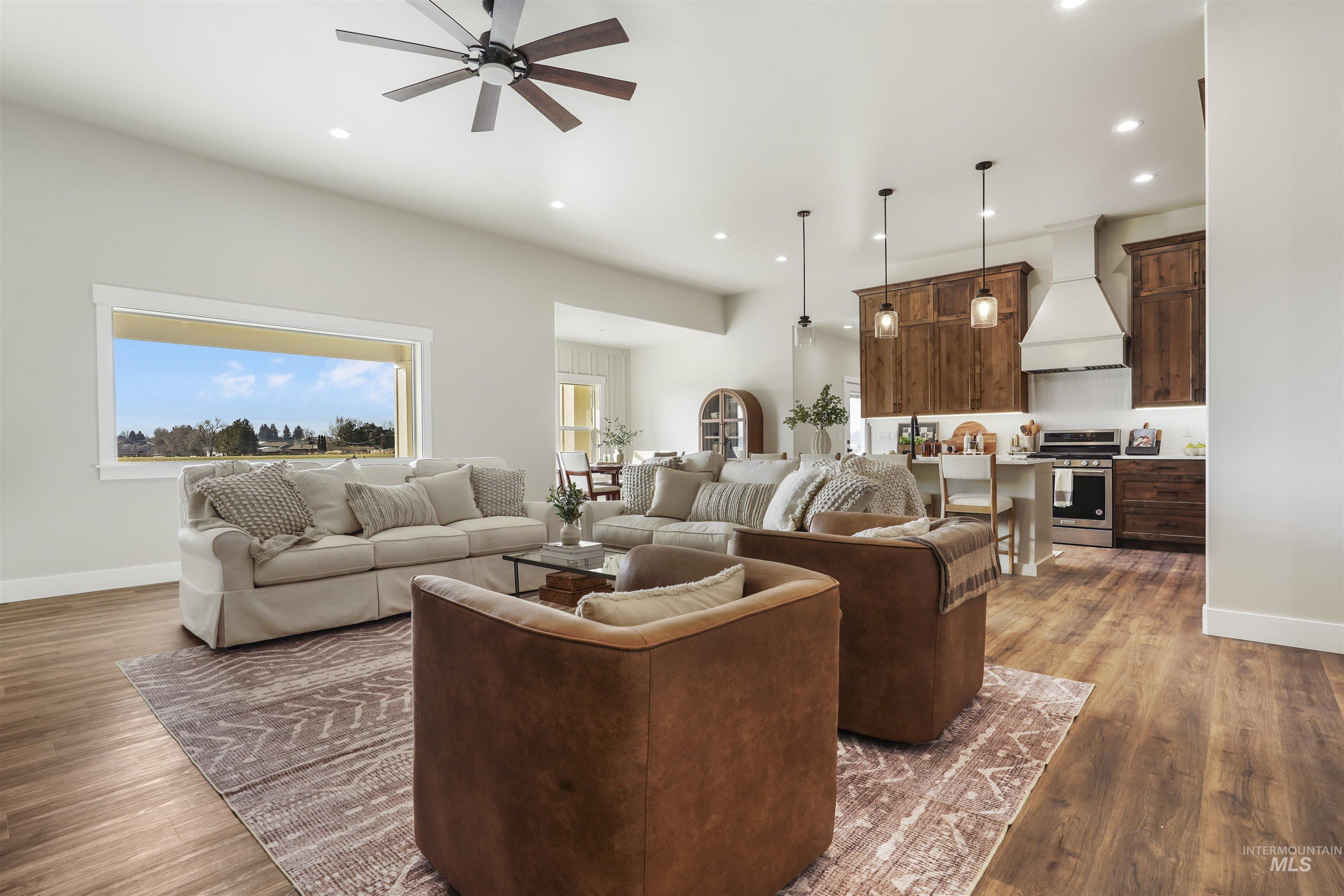 611 Biscotti Loop Property Photo 4