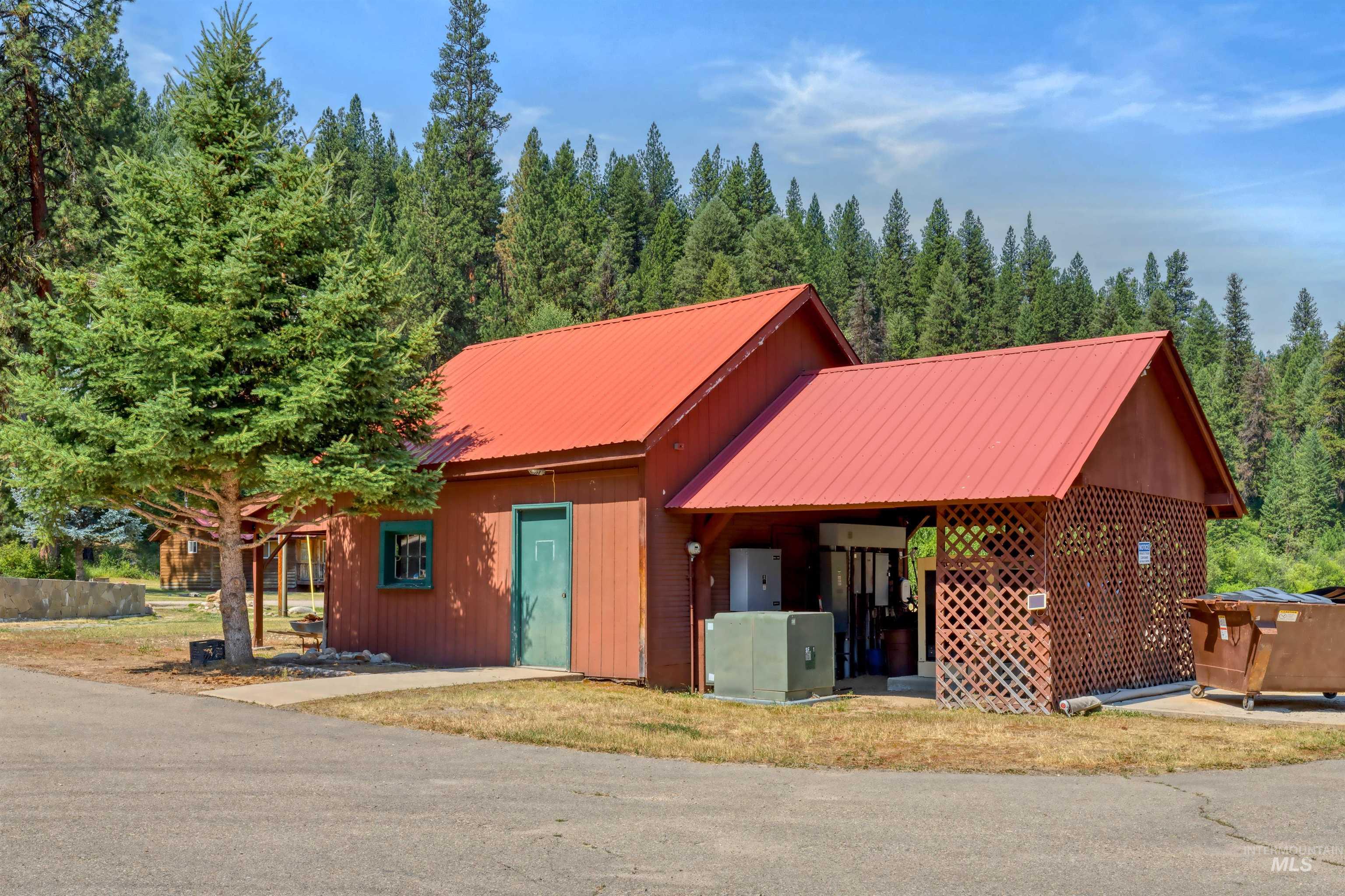 7234 Highway 21 Property Photo 40