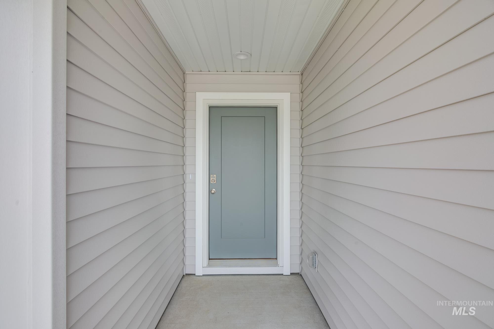 12902 Canyon Falls St Property Photo 2