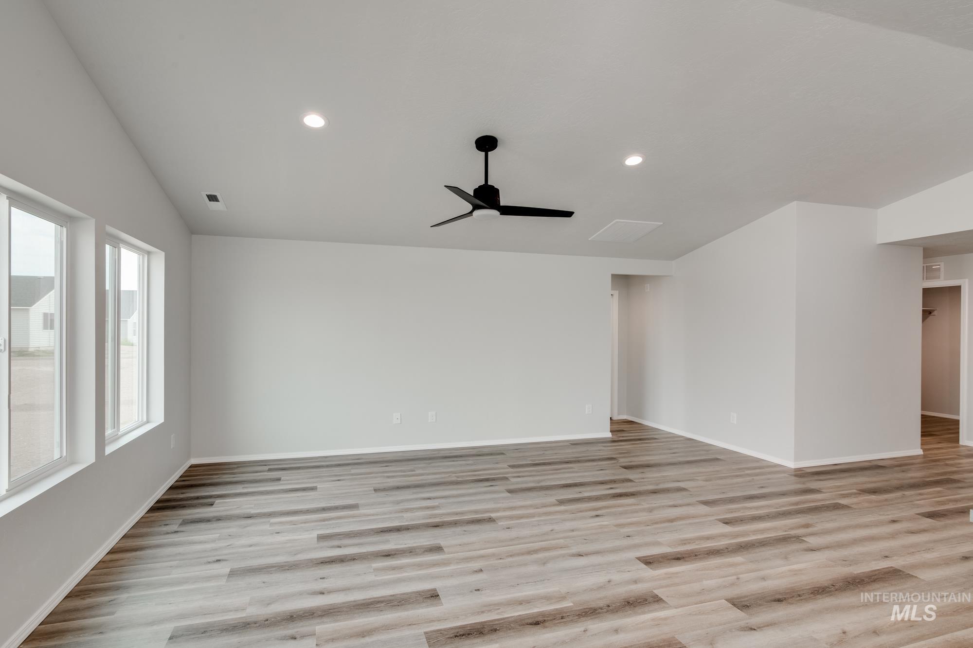 12902 Canyon Falls St Property Photo 13