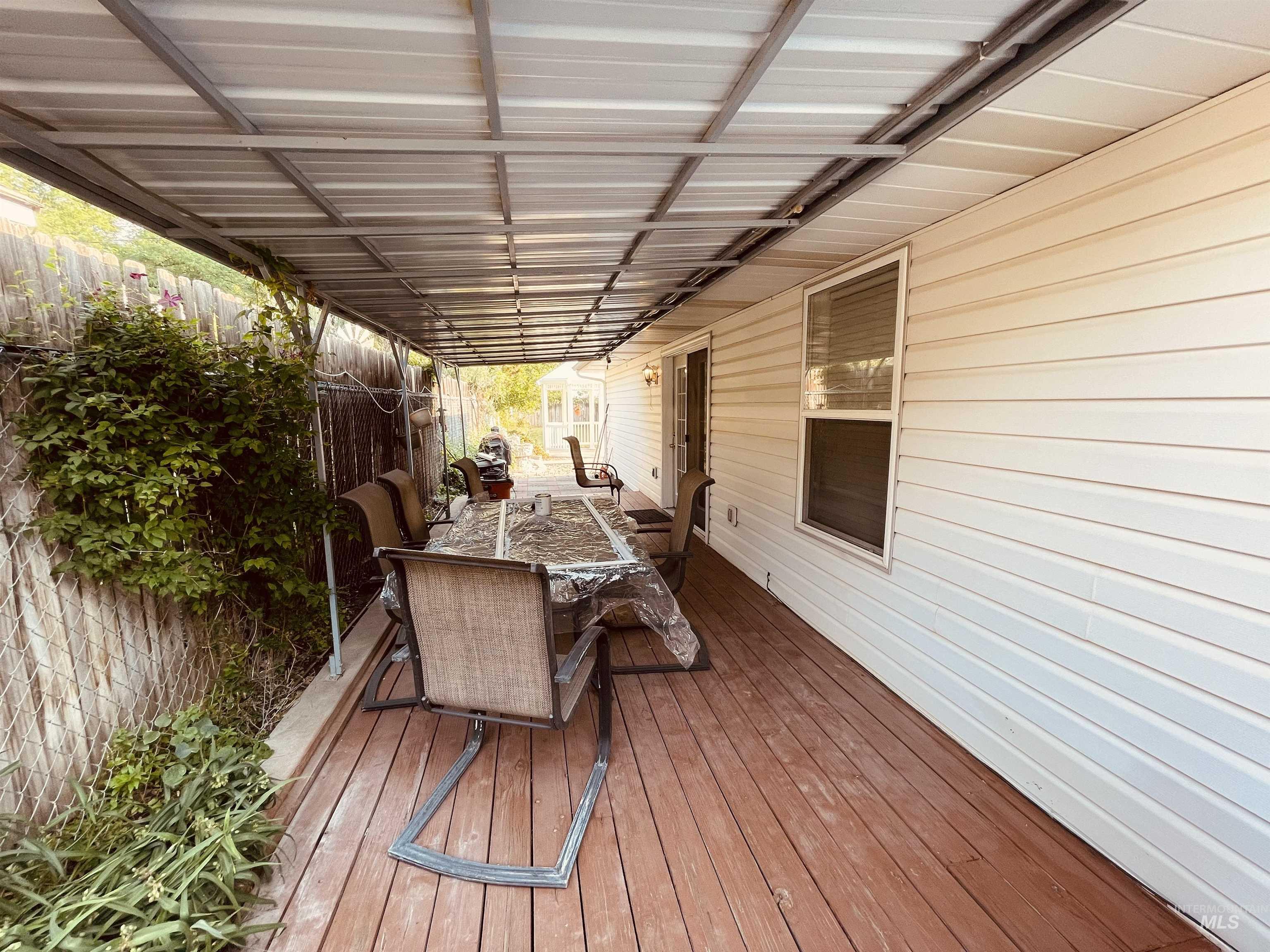 1293 Alameda Dr. Property Photo 26