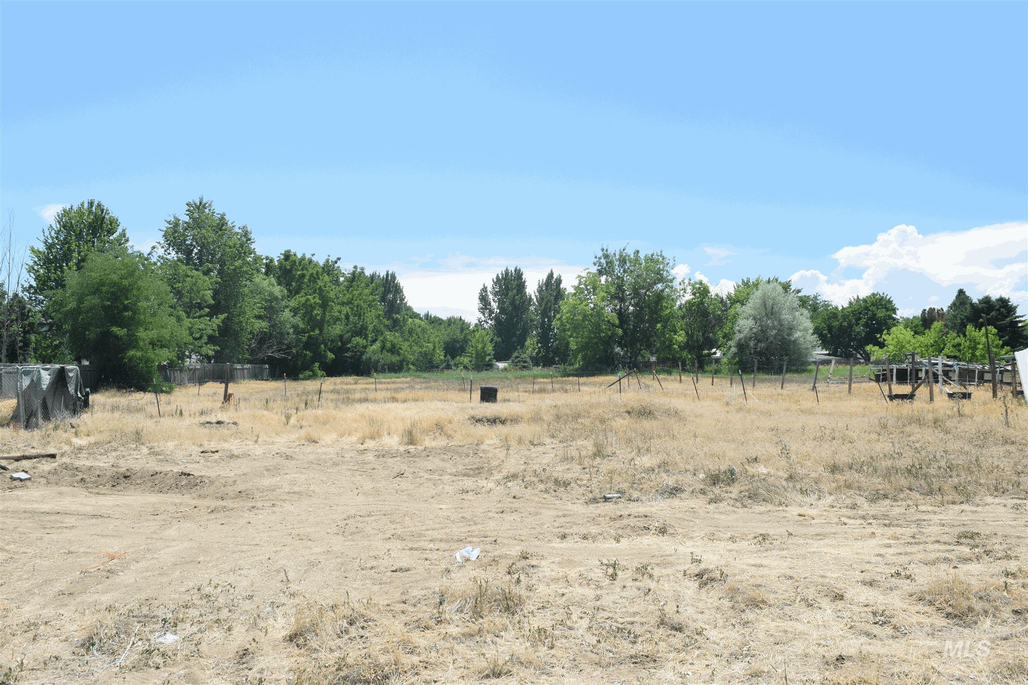 11825 W Victory Road Property Photo