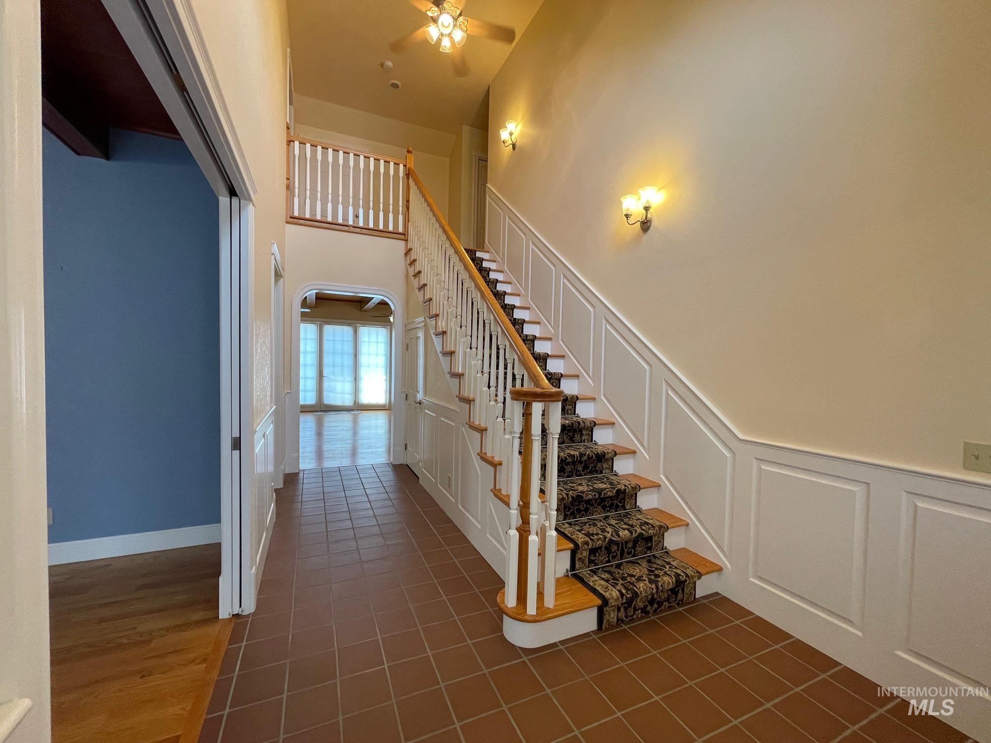404 S Hall St Property Photo 12