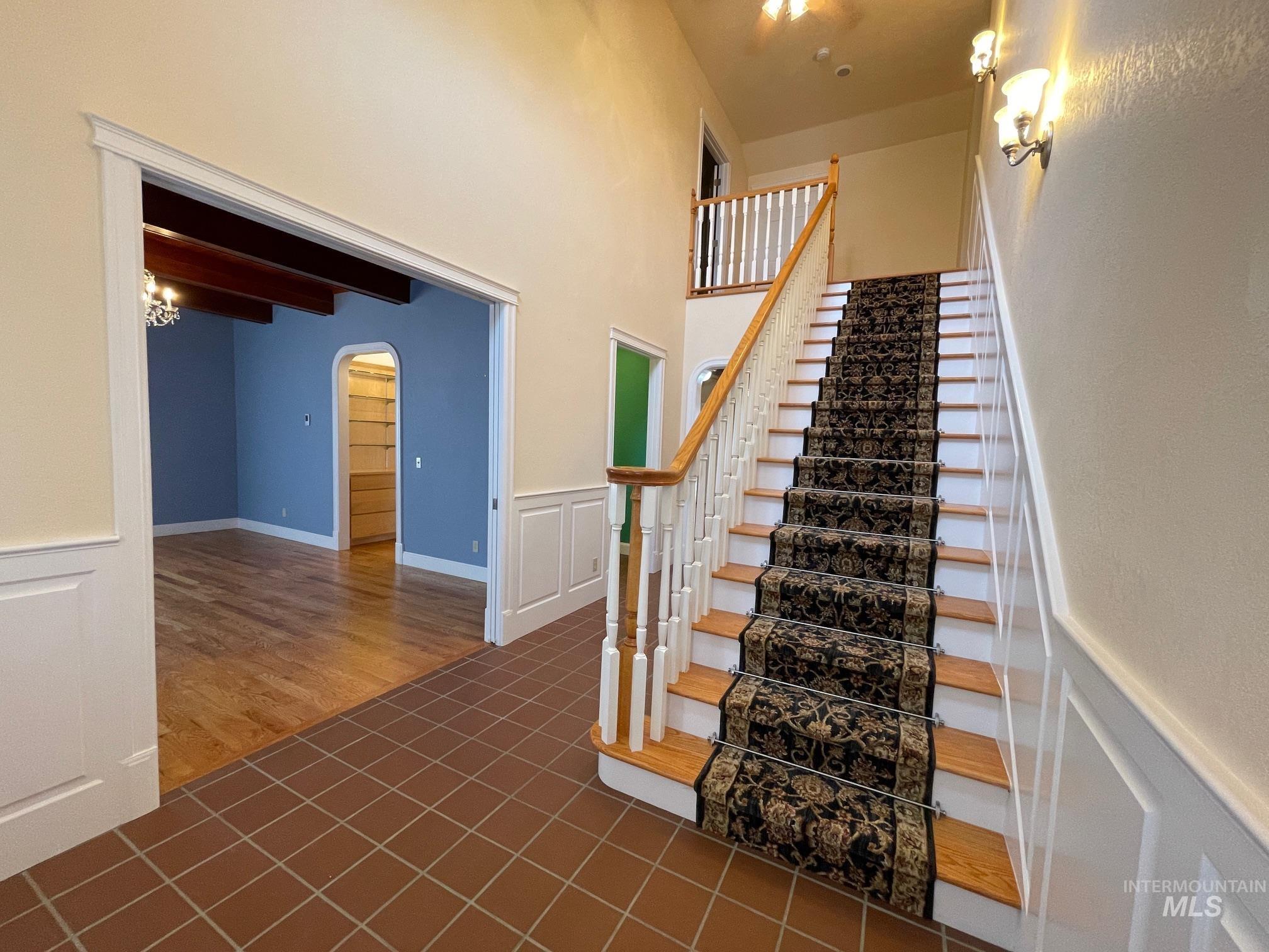 404 S Hall St Property Photo 13