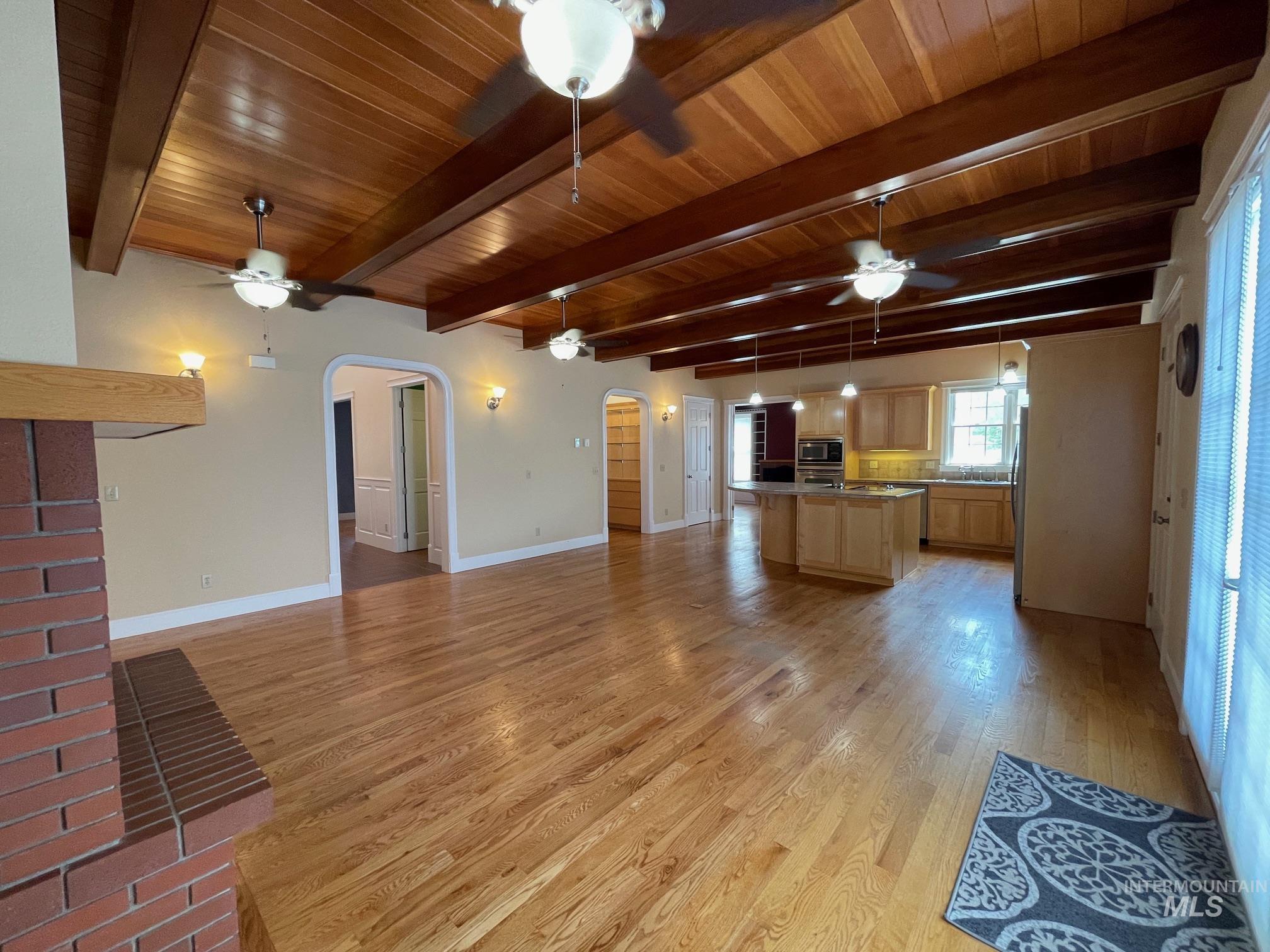 404 S Hall St Property Photo 17