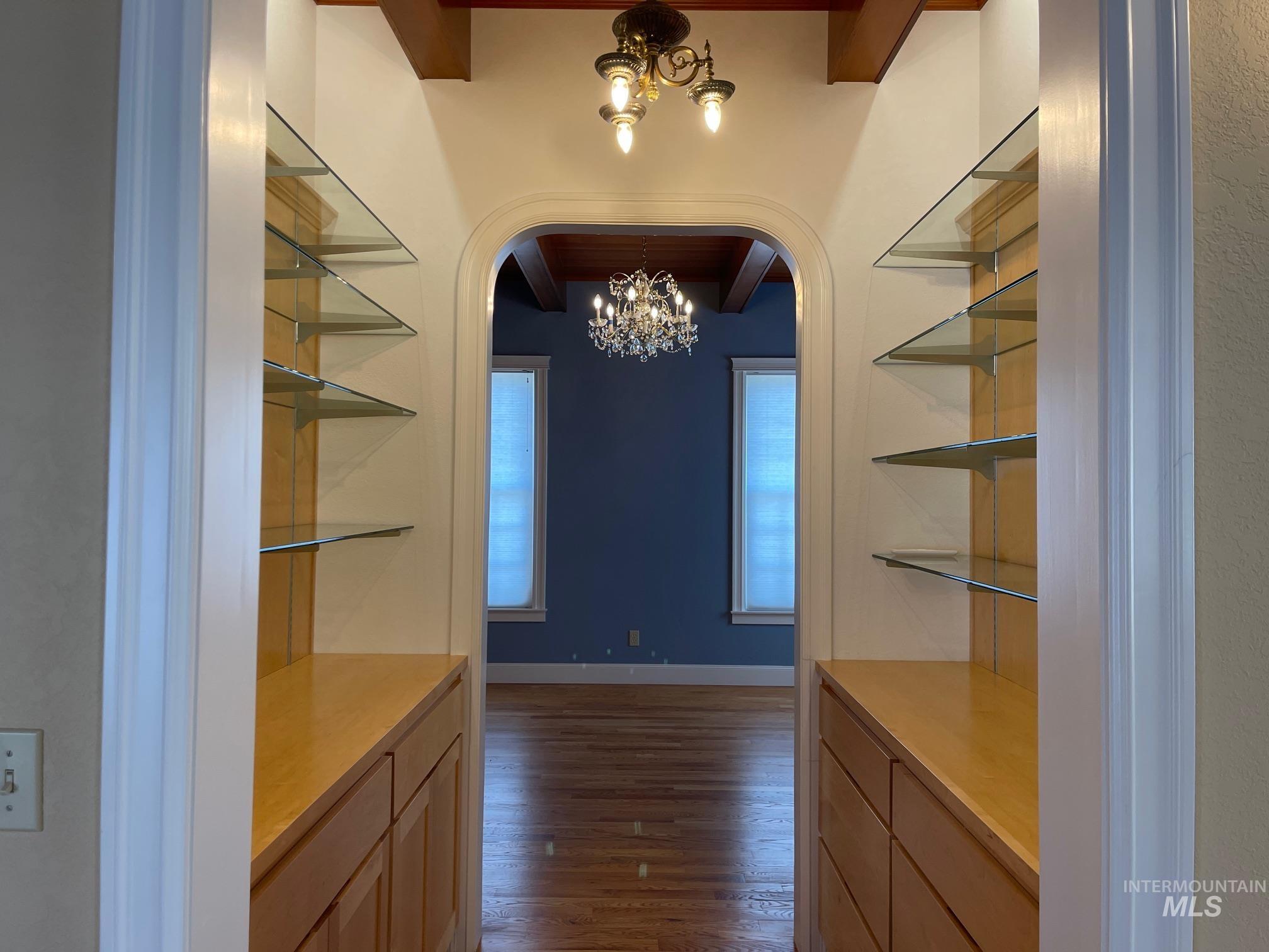 404 S Hall St Property Photo 26