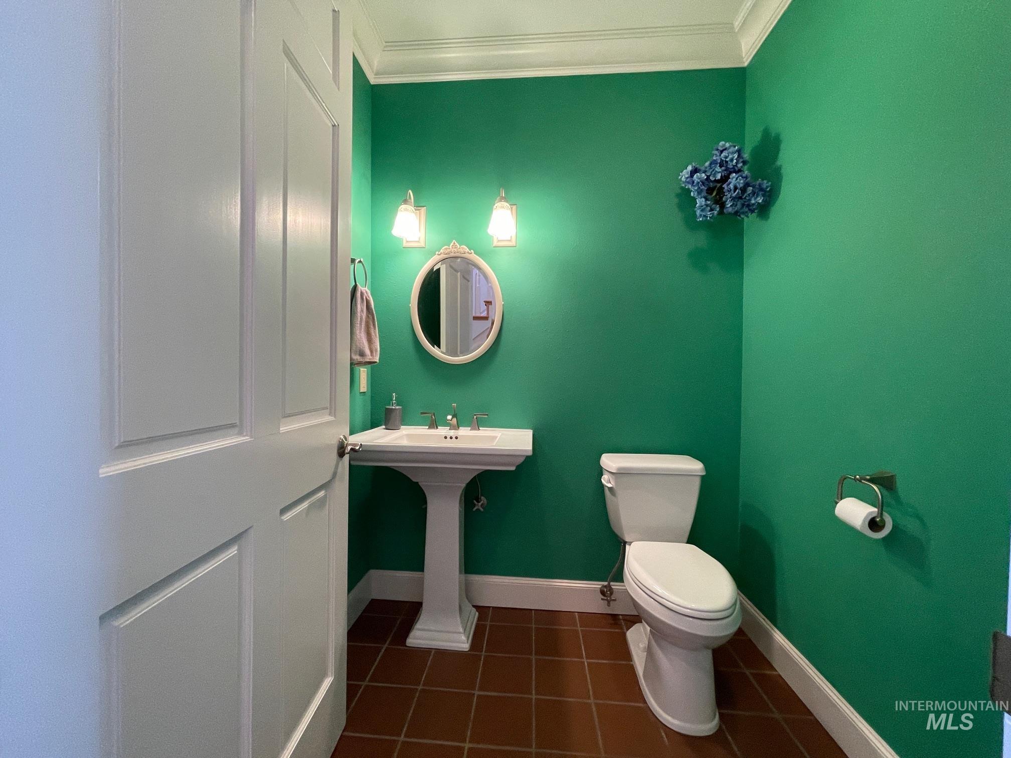 404 S Hall St Property Photo 29