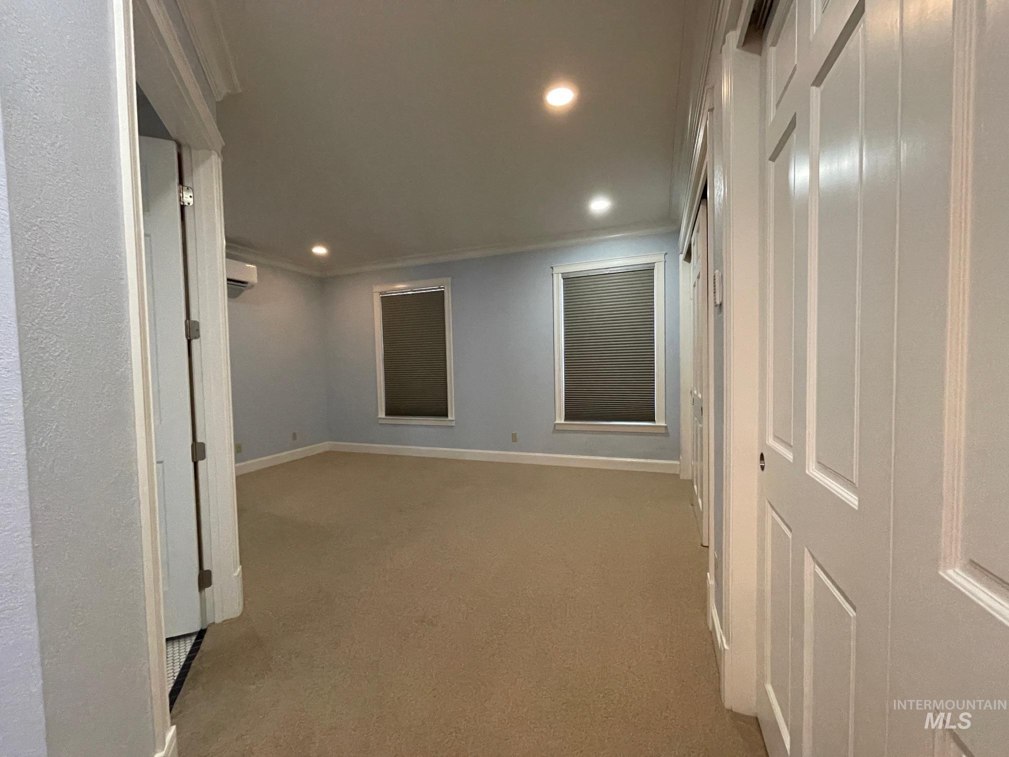 404 S Hall St Property Photo 31