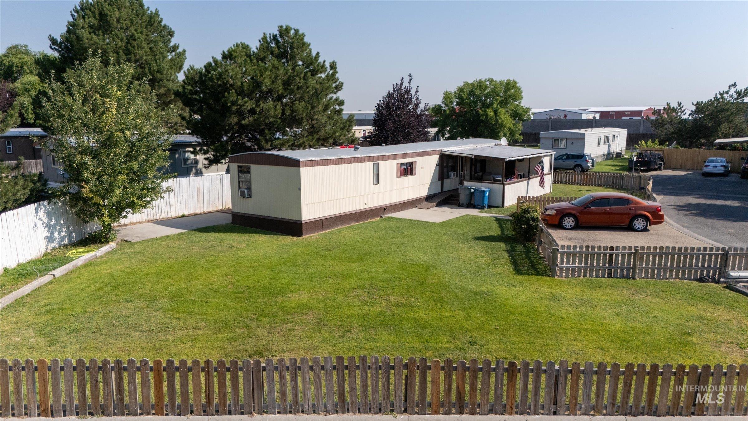 5015 E Ustick Rd Property Photo 4