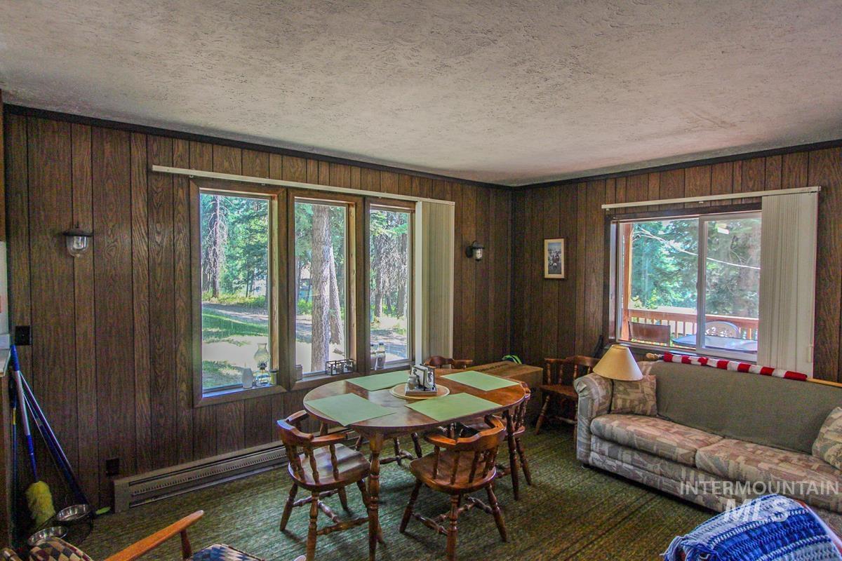 4 Ogburn Lane Property Photo 12