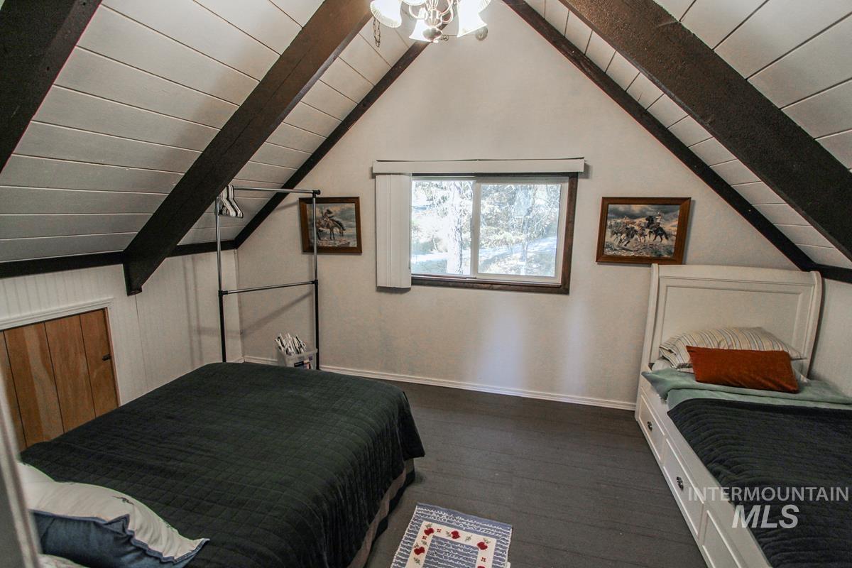 4 Ogburn Lane Property Photo 16