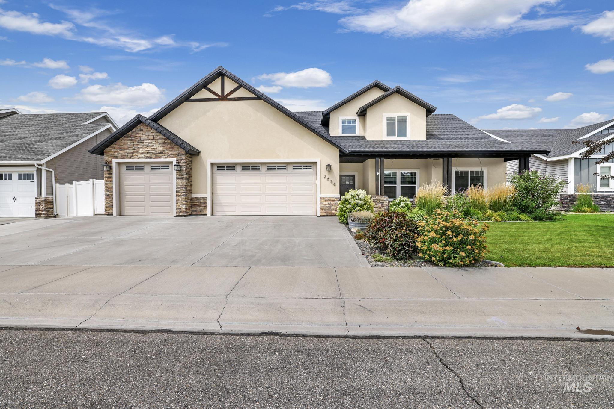 2856 Sunray Loop Property Photo 1