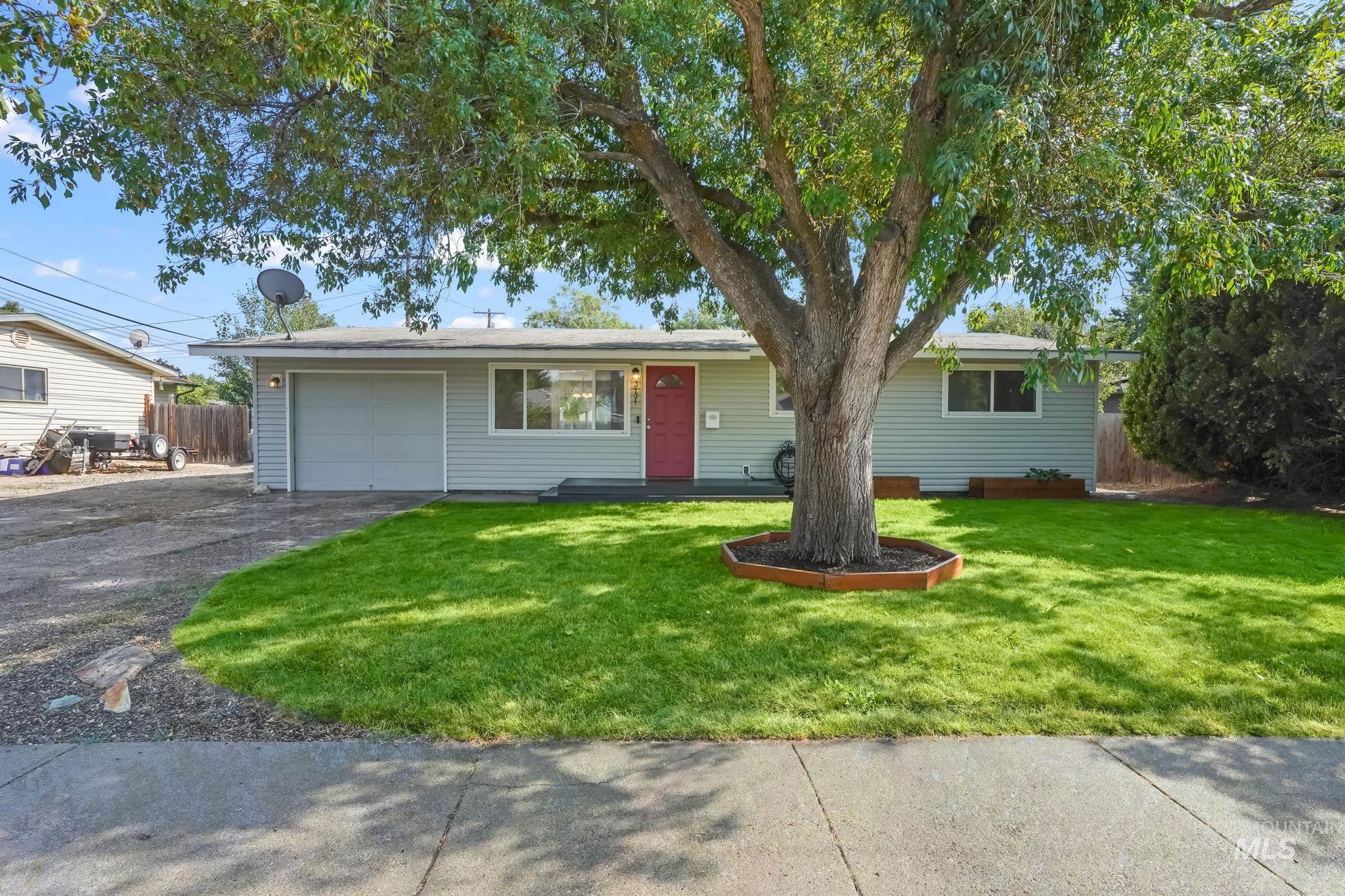 3131 W Malad St. Property Photo 1