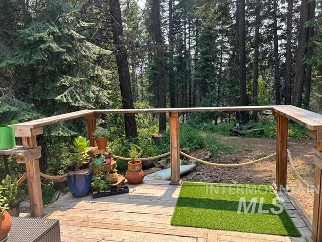 2449 Maverick Rd Property Photo 3