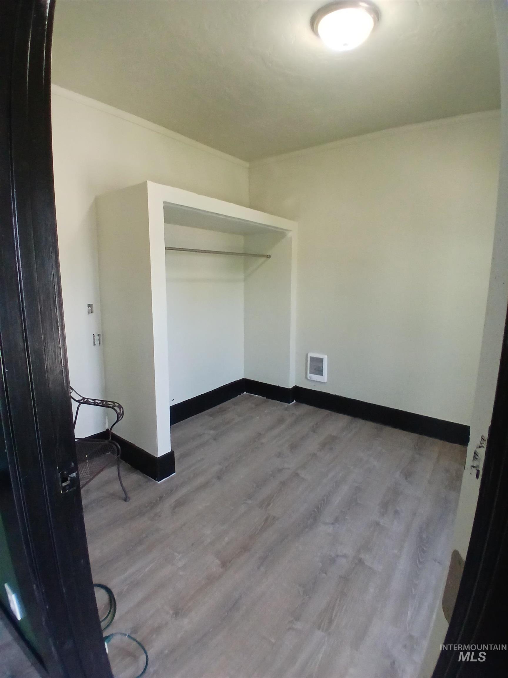 428 N Wardwell Ave Property Photo 10